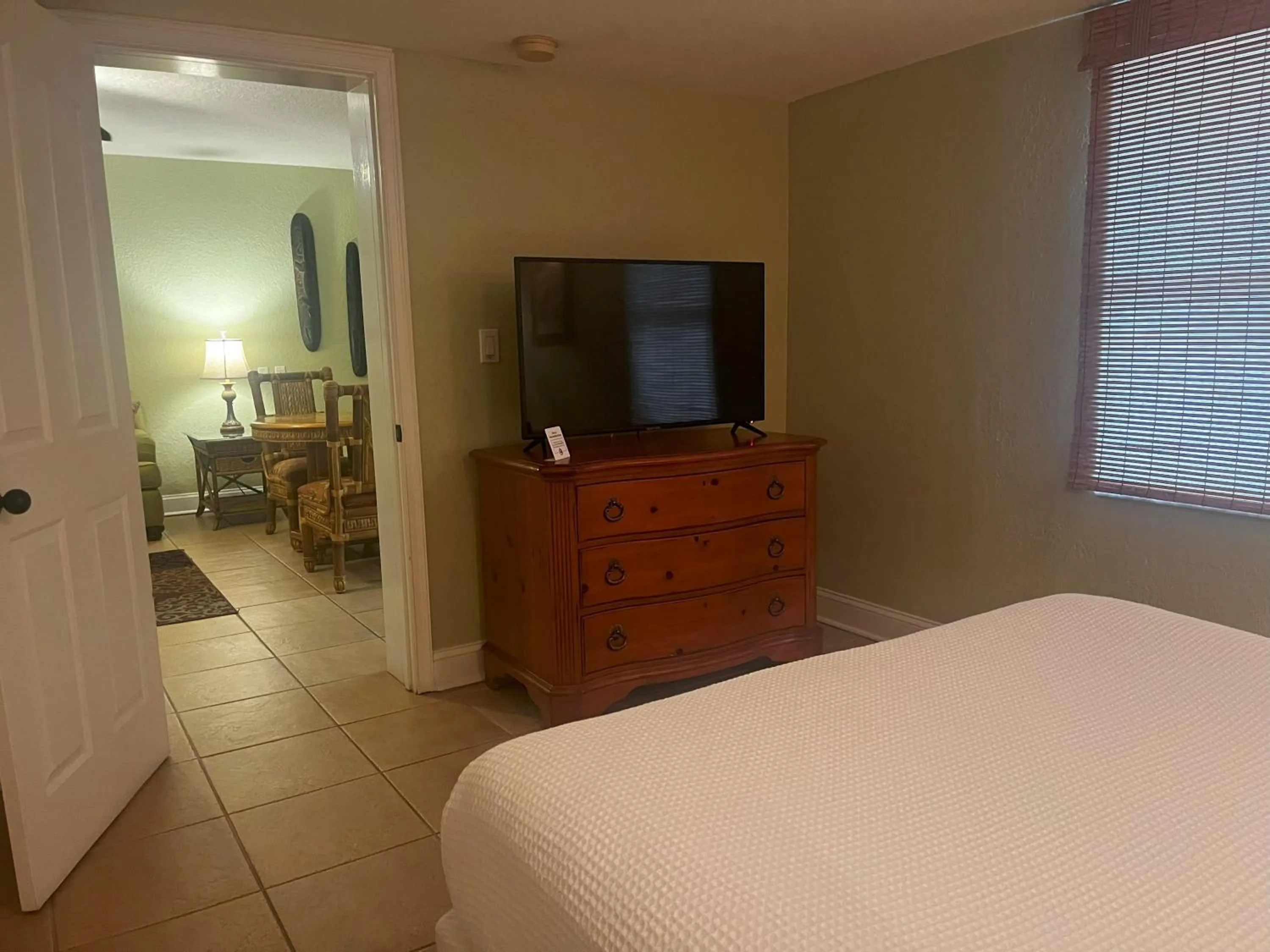 Bed in Beso Del Sol Resort