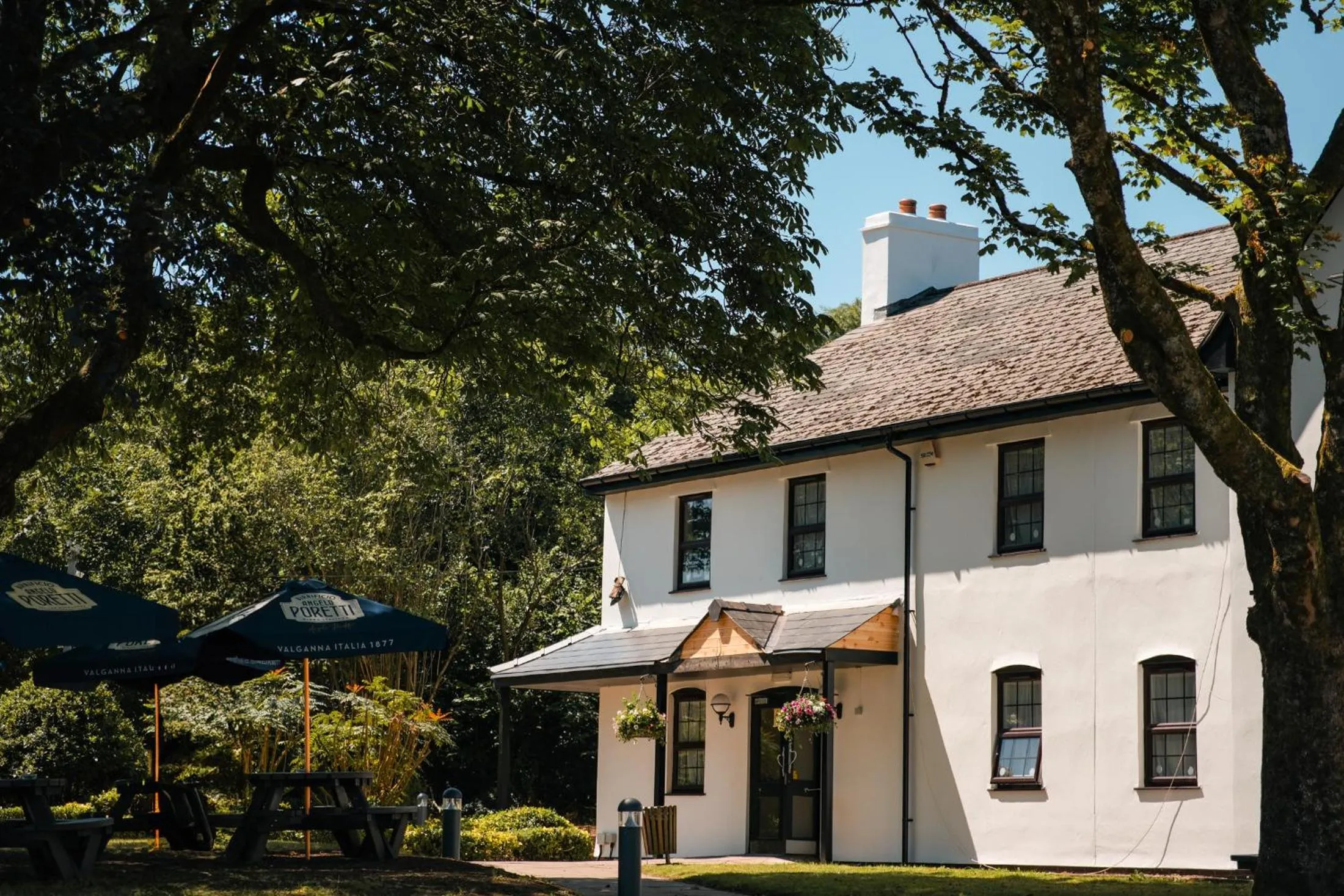 Property building in Coach & Horses Hotel
