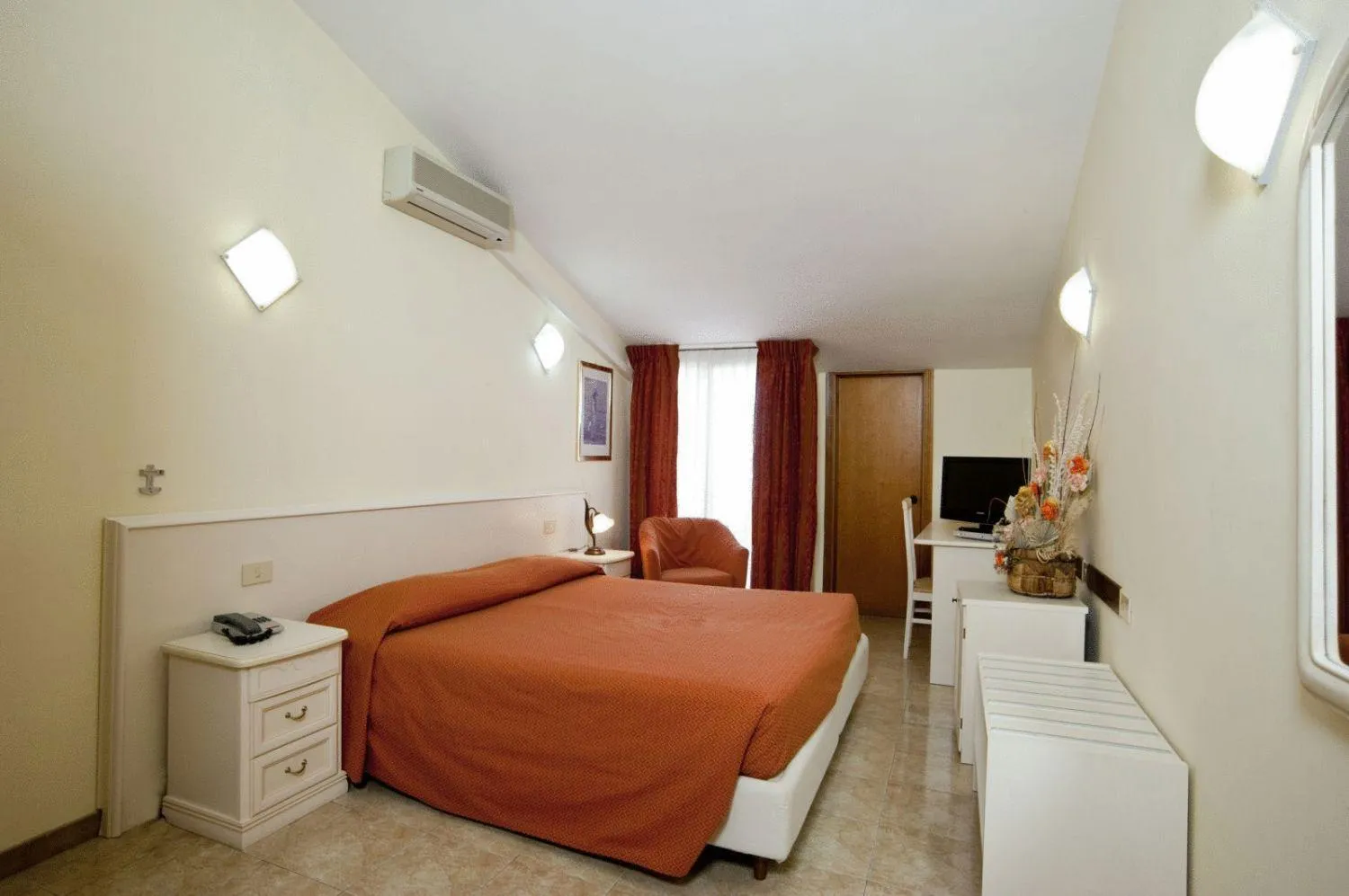 Bedroom, Bed in Hotel Massimino