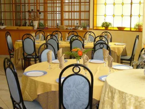 Restaurant/places to eat in Hotel Massimino