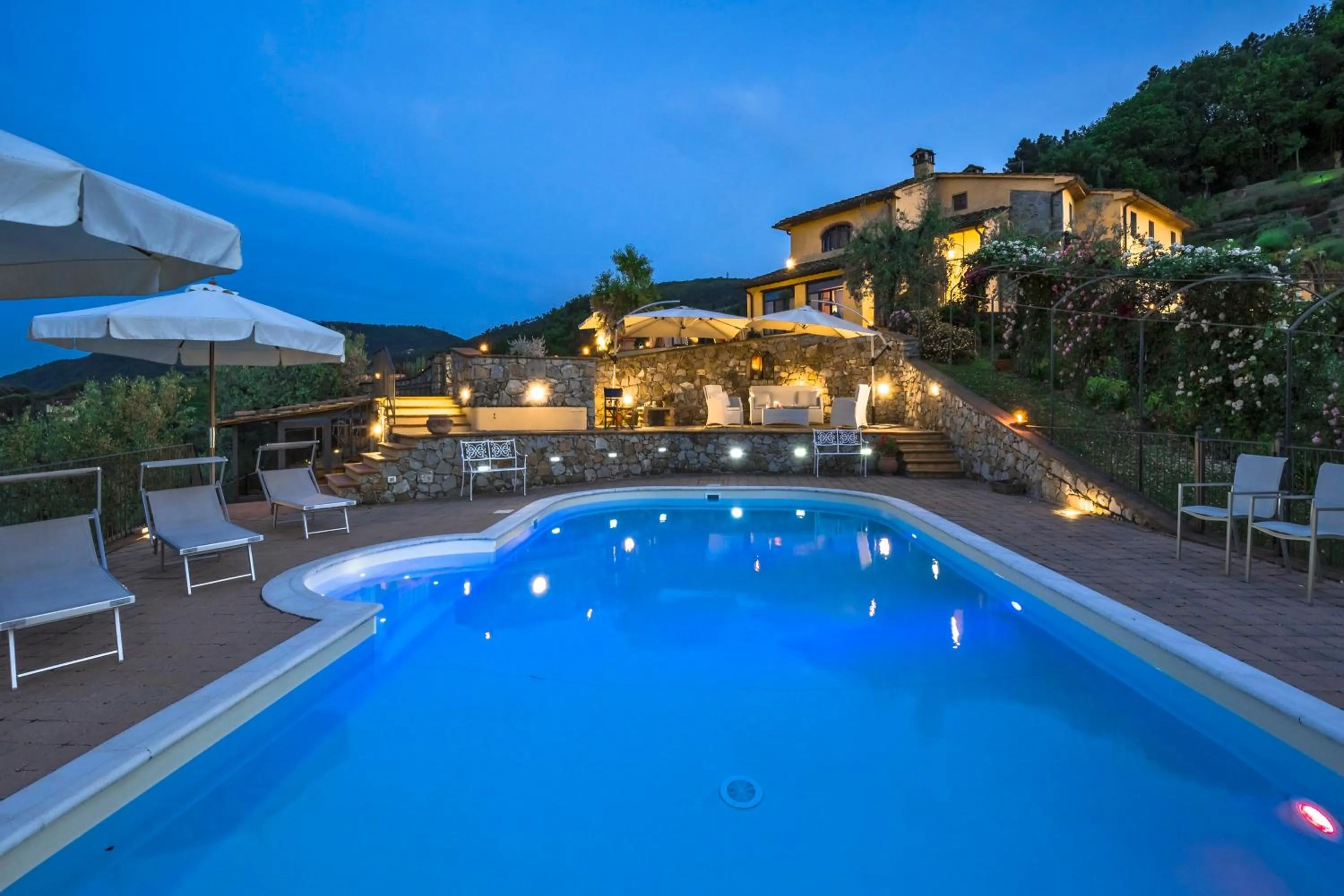 Villa Casalguidi by PosarelliVillas