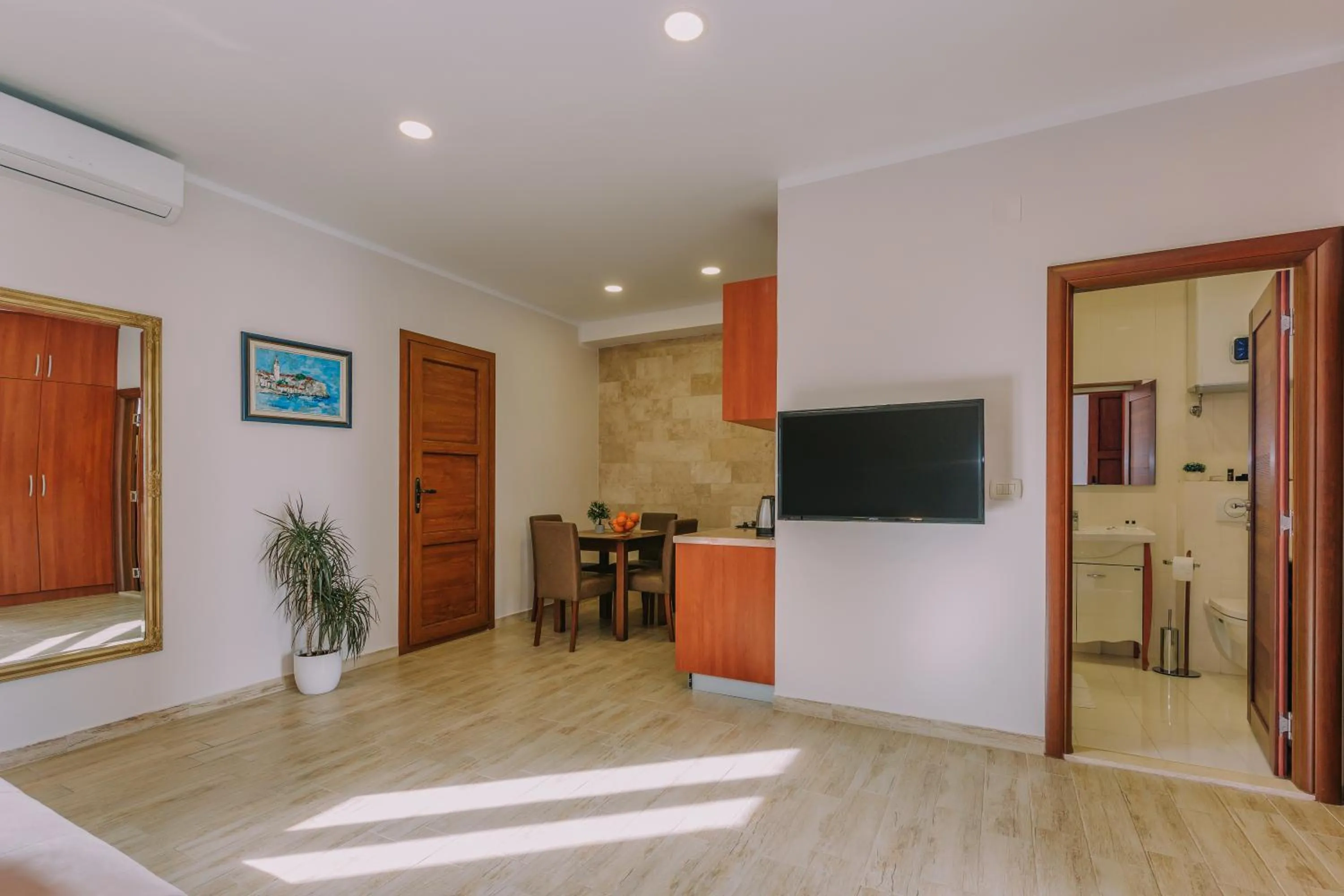 wardrobe in City Apartments