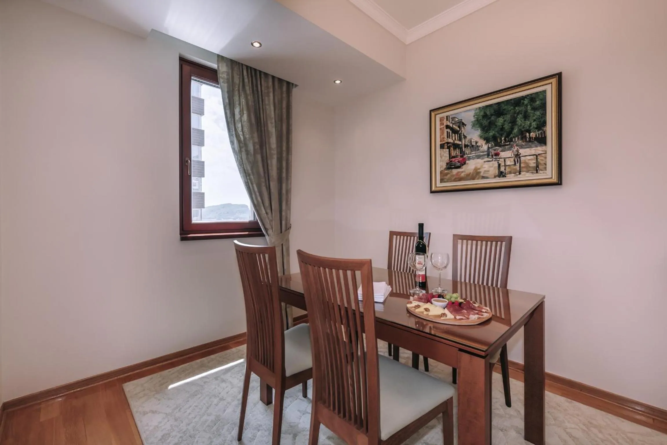 Dining area in City Apartments