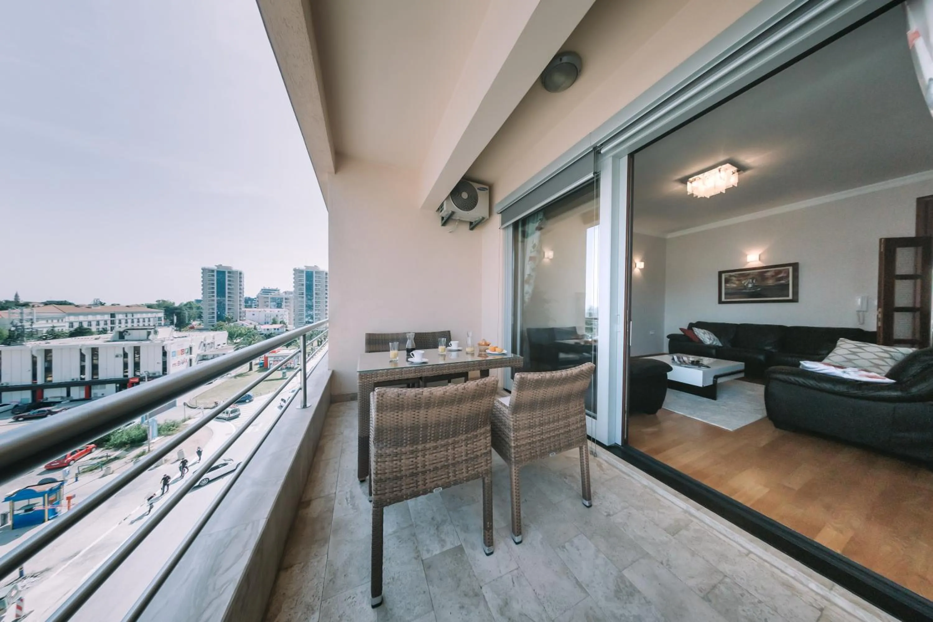 Living room, Bed in City Apartments