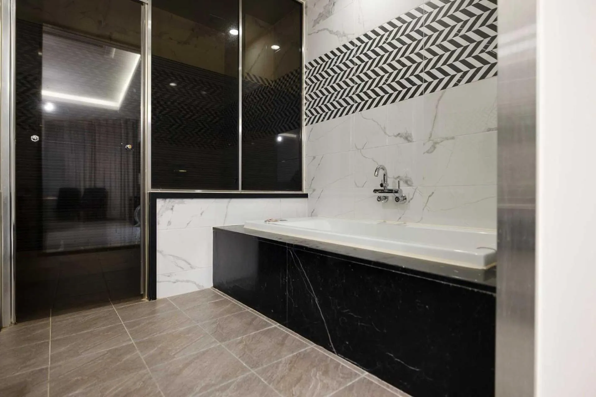 Hot Tub in Hotel Moon Cheonan ShinBuldang