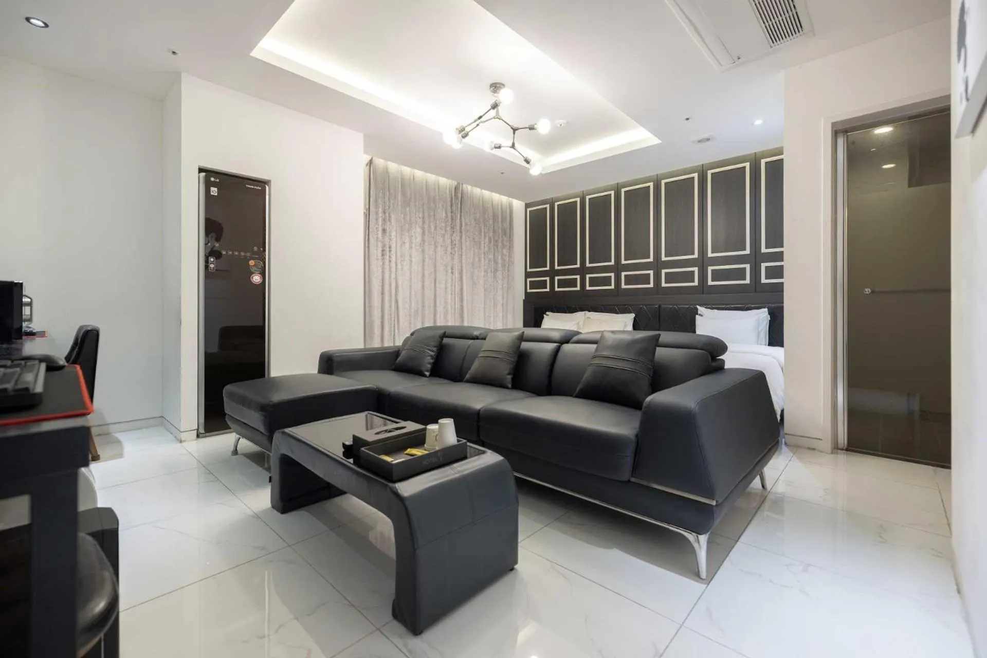 Seating area in Hotel Moon Cheonan ShinBuldang