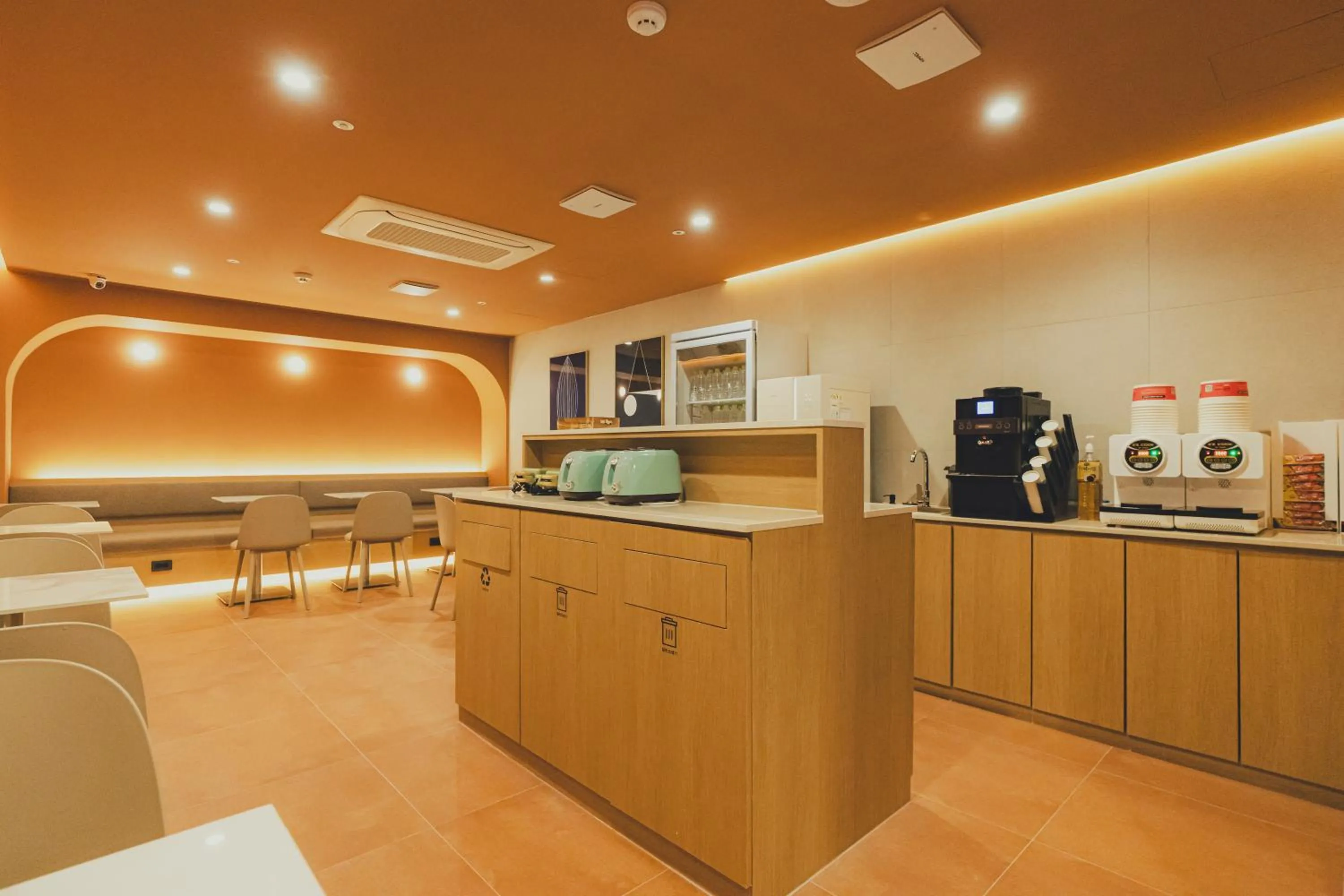 Kitchen or kitchenette in Cheonan Buldang Hound Hotel