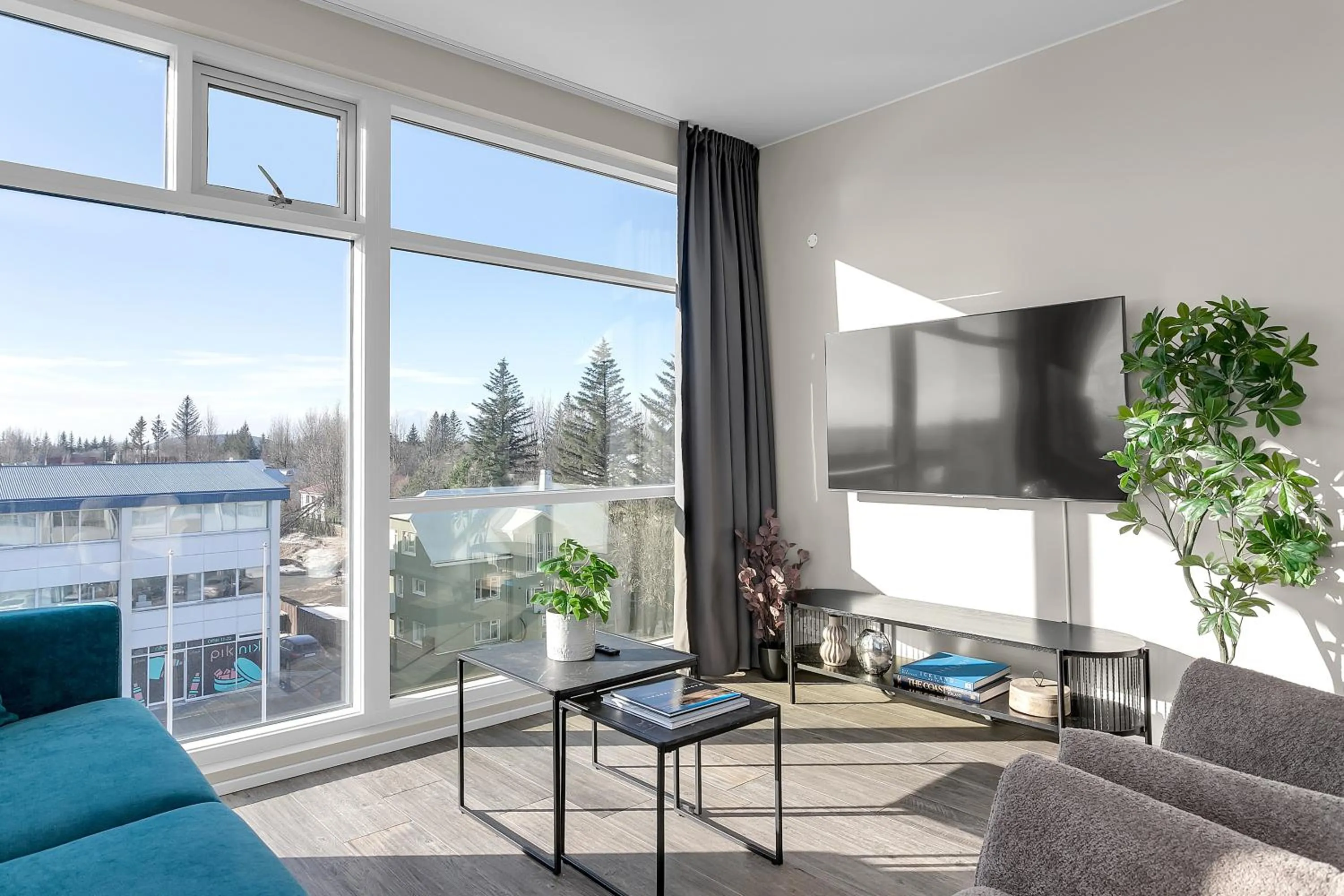 TV and multimedia in Bella Apartments & Rooms