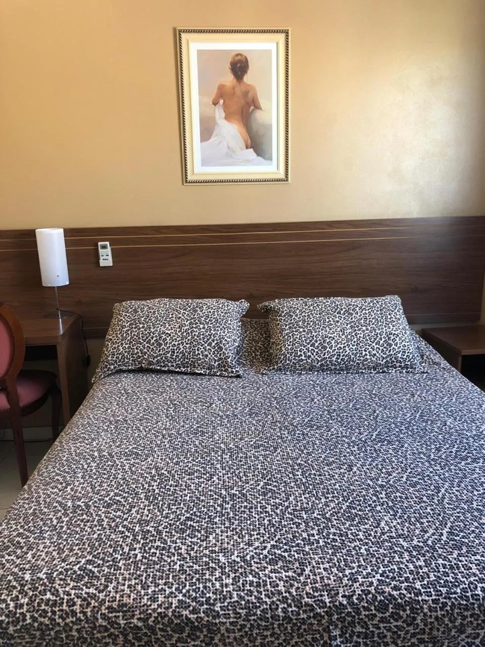 Bed in Victor Plaza Formiga