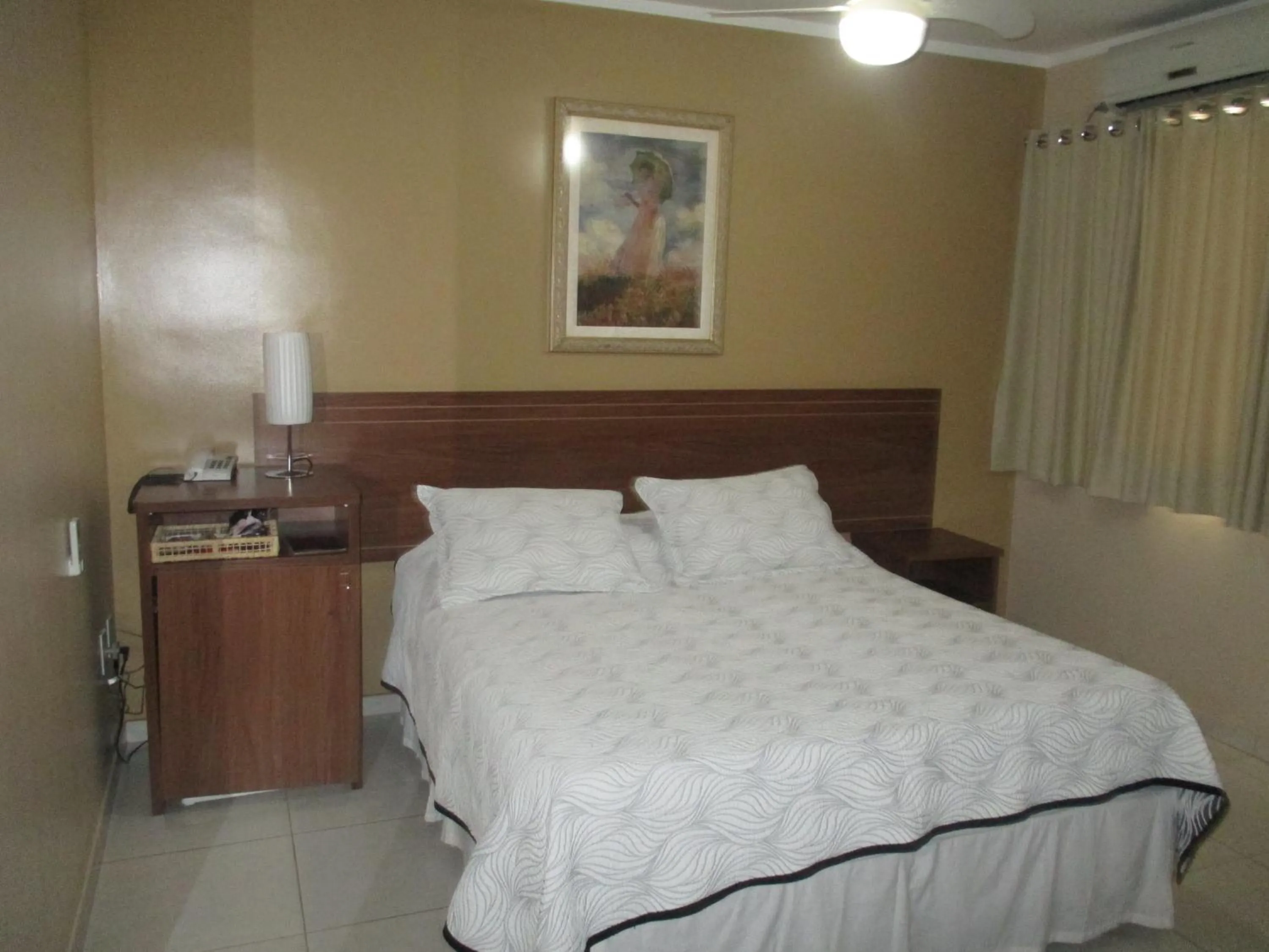 Bed in Victor Plaza Formiga