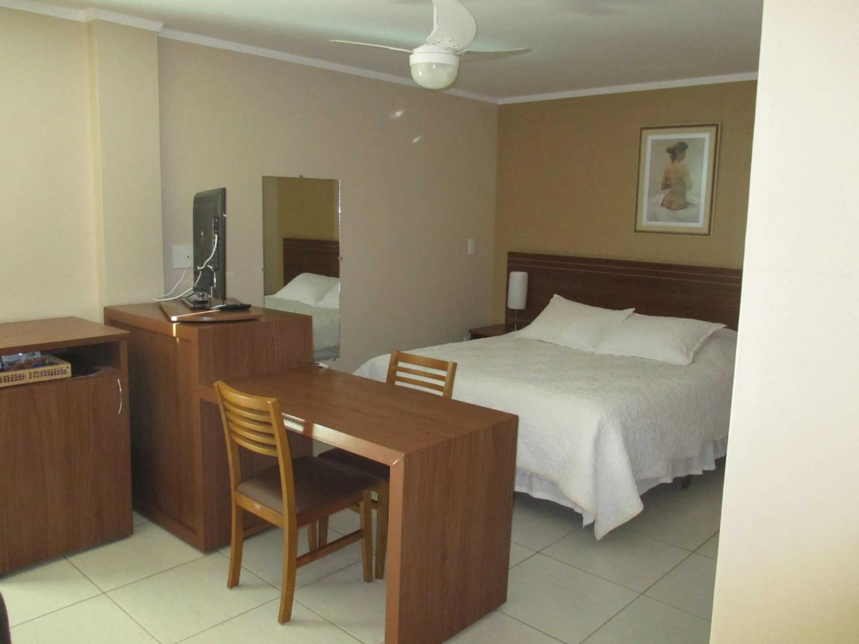 Bedroom, Bed in Victor Plaza Formiga