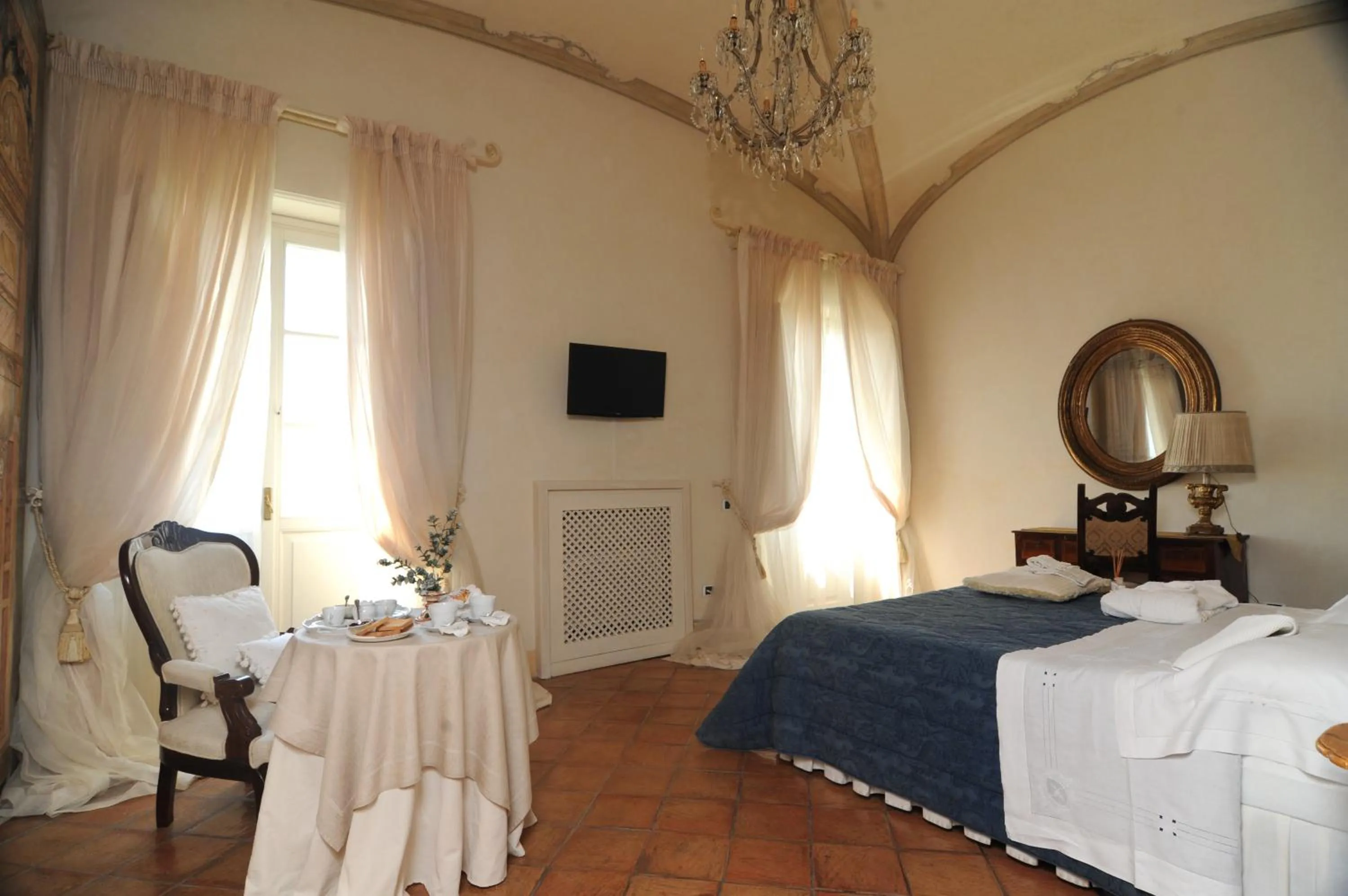 Bedroom in Casa Raiola Ercolano Luxury Rooms & Spa