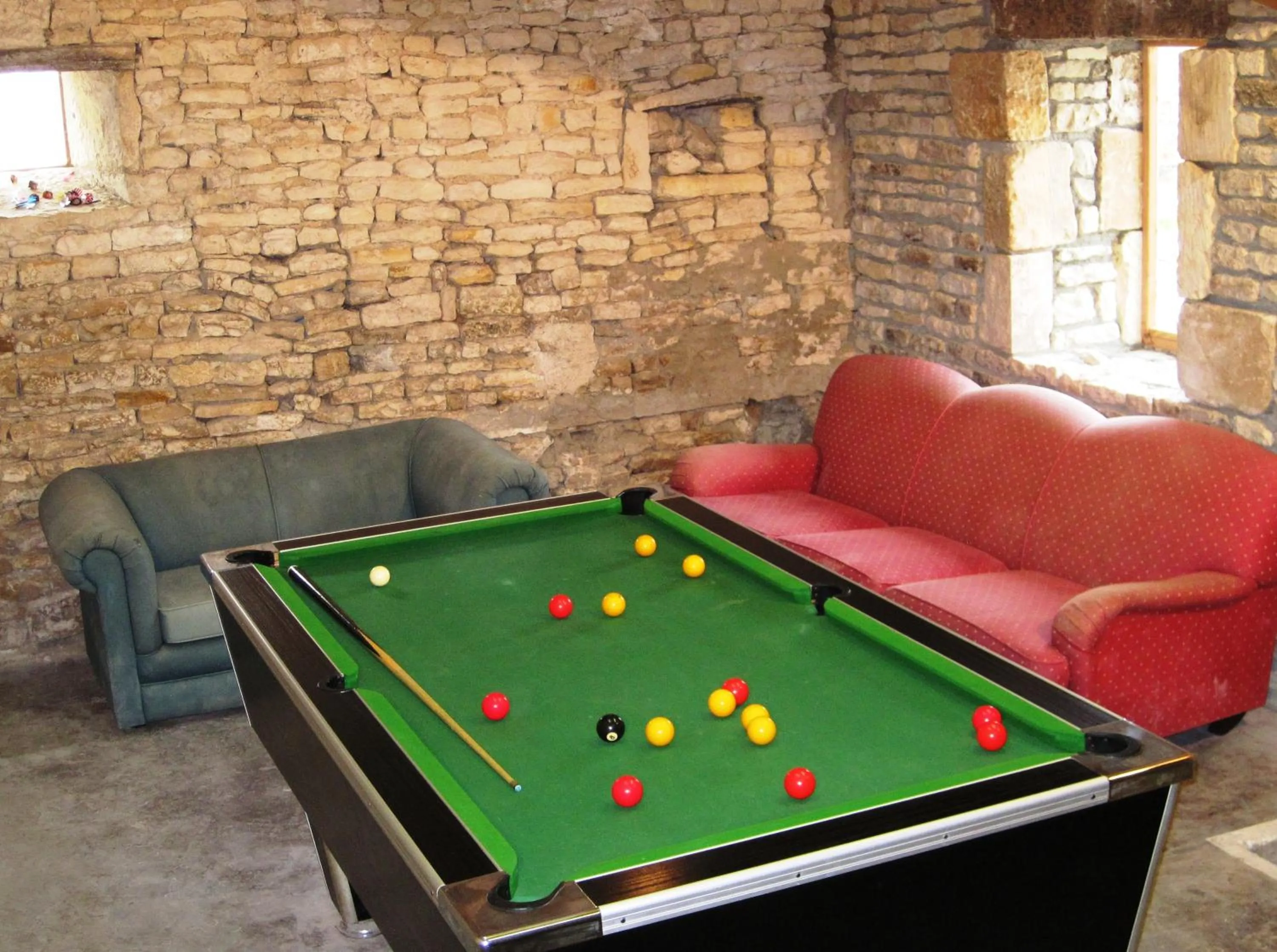 Billiard in Le Noisetier at Les Hiboux Gites