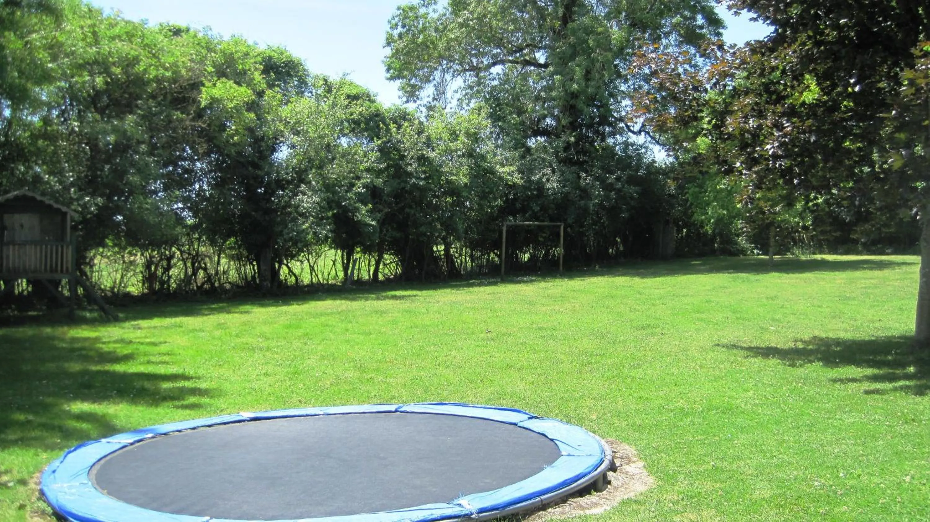 Children play ground in Le Noisetier at Les Hiboux Gites