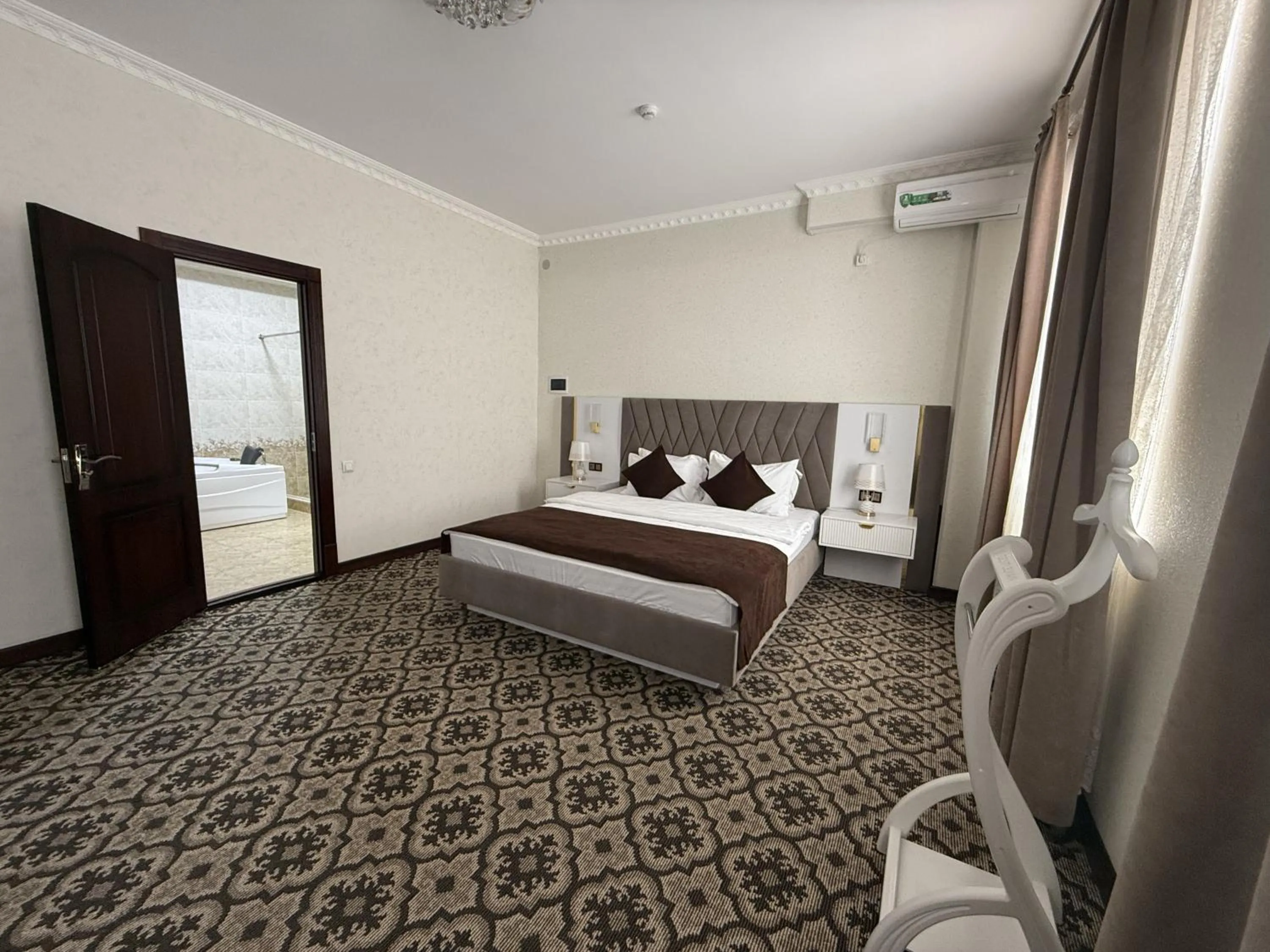 Bed in Reikartz Fergana