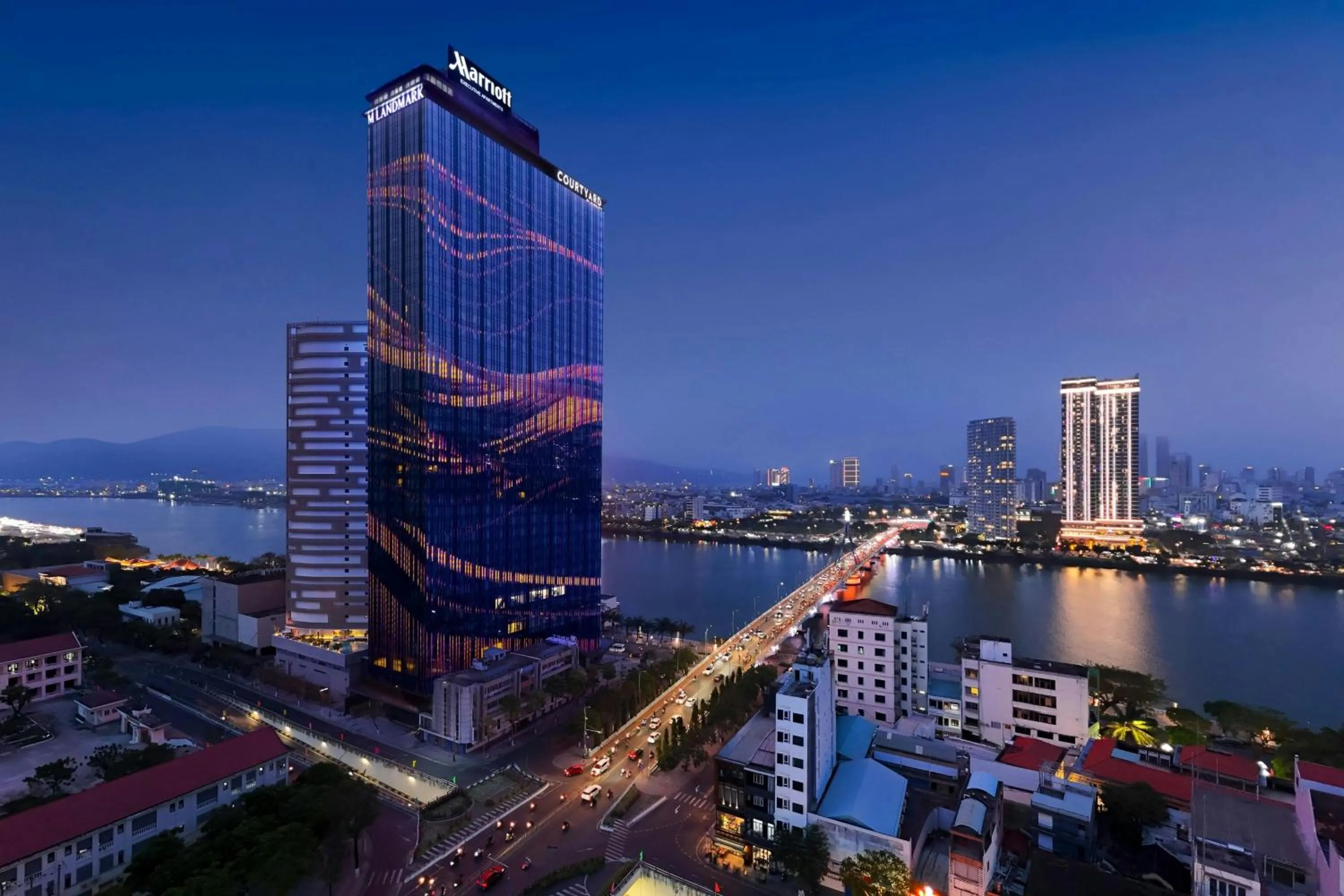 Property building in Courtyard by Marriott Danang Han River