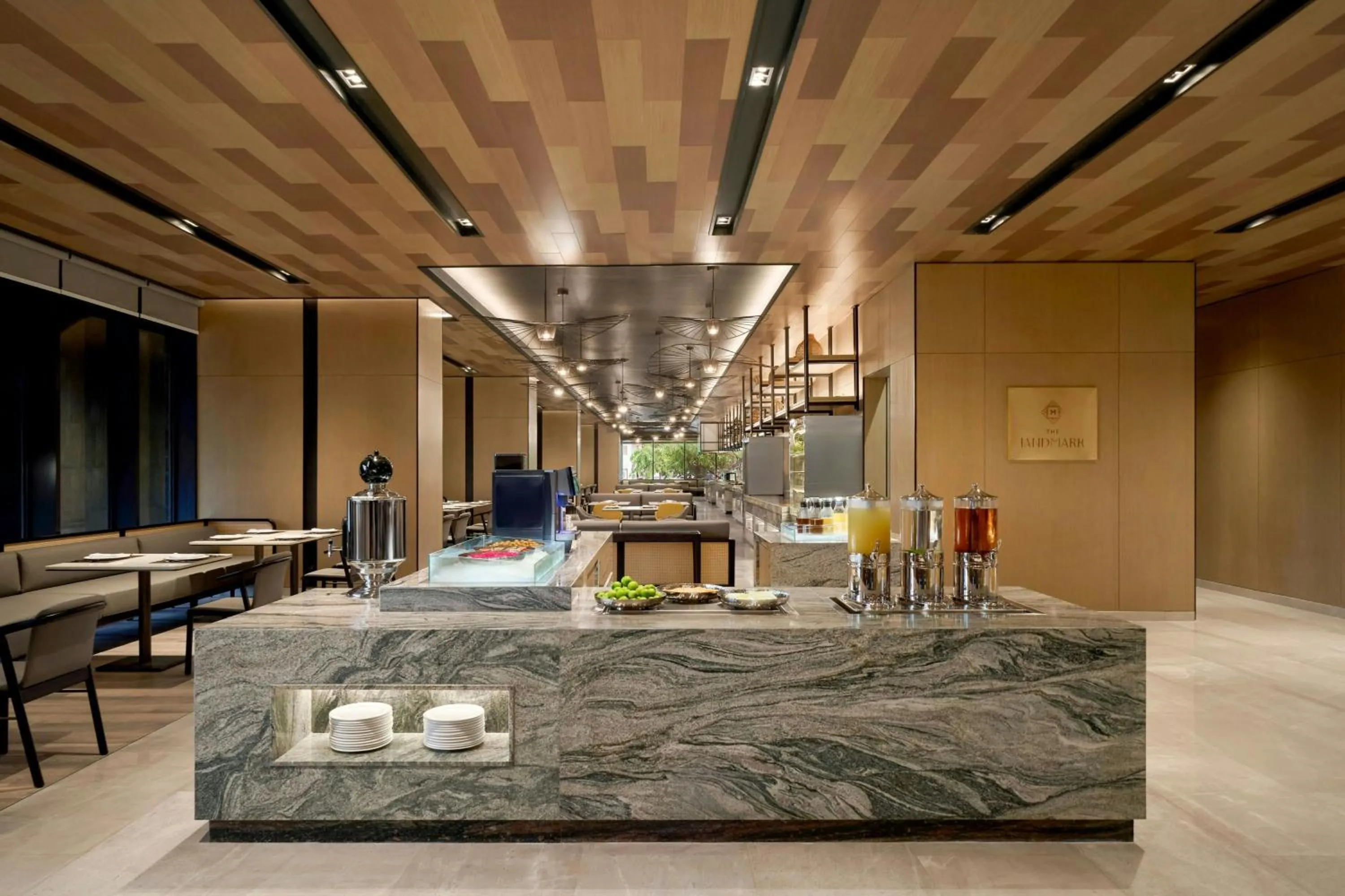 Restaurant/places to eat in Courtyard by Marriott Danang Han River