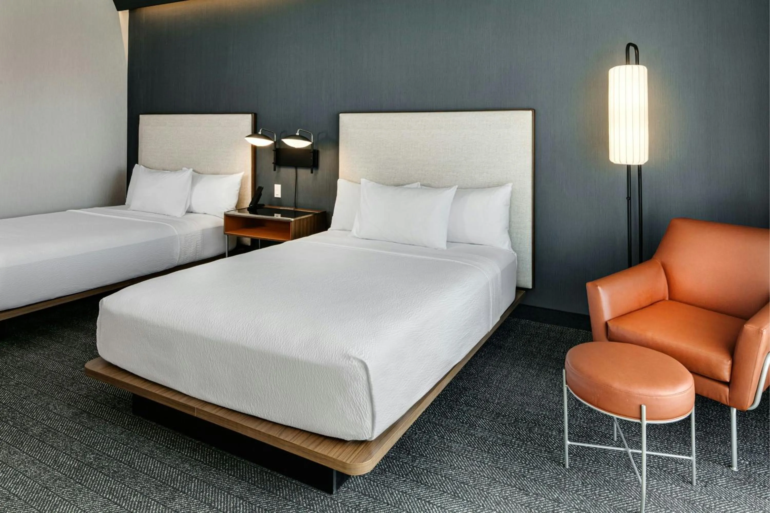 Photo of the whole room, Bed in Courtyard Lewiston