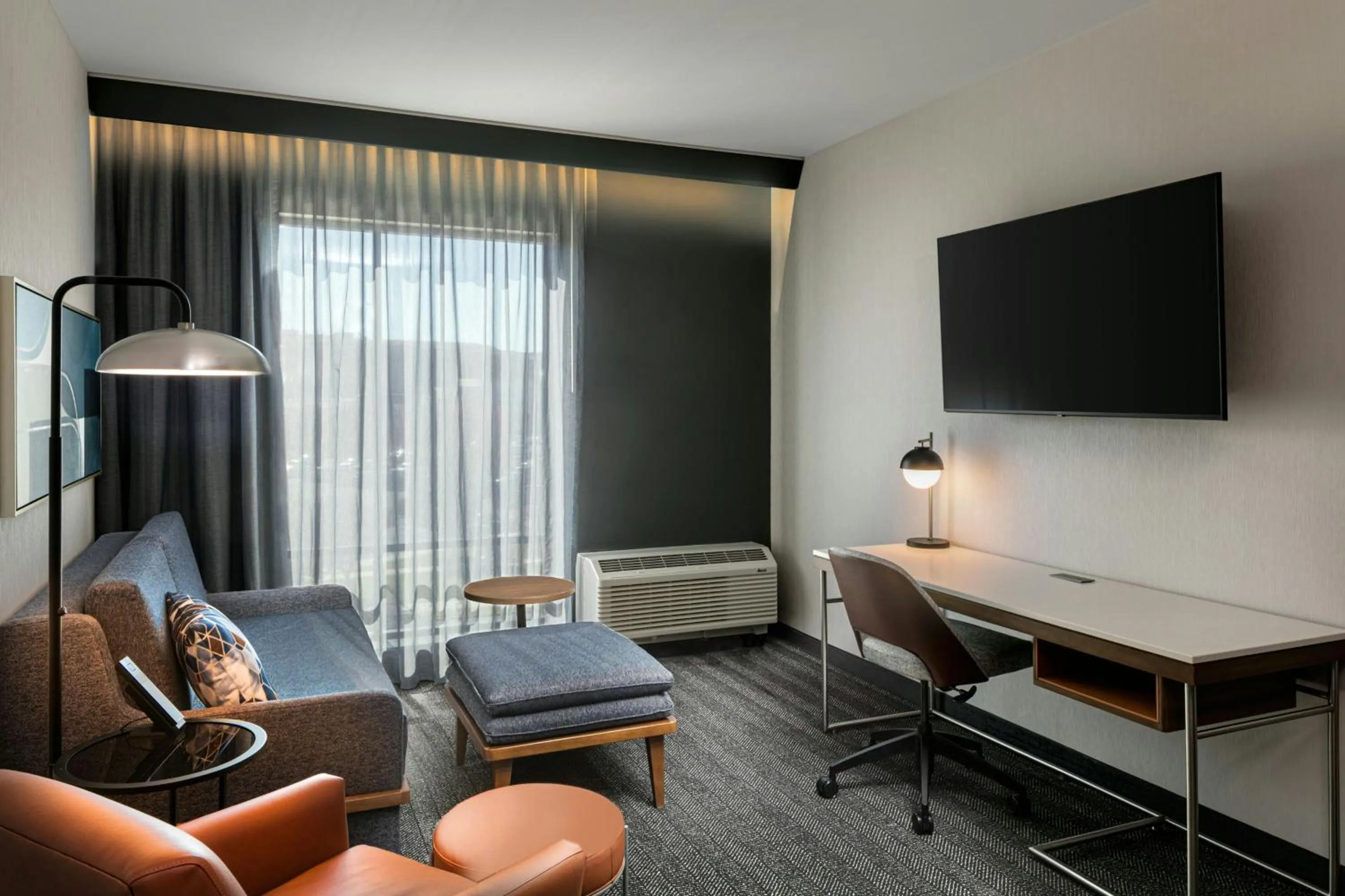 Living room in Courtyard Lewiston