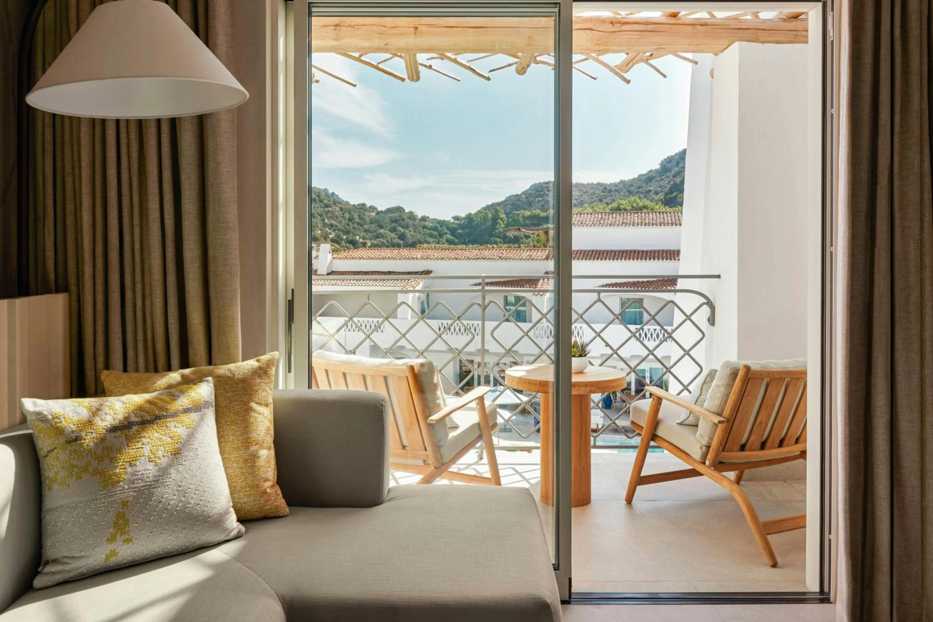 Photo of the whole room in W Sardinia - Poltu Quatu