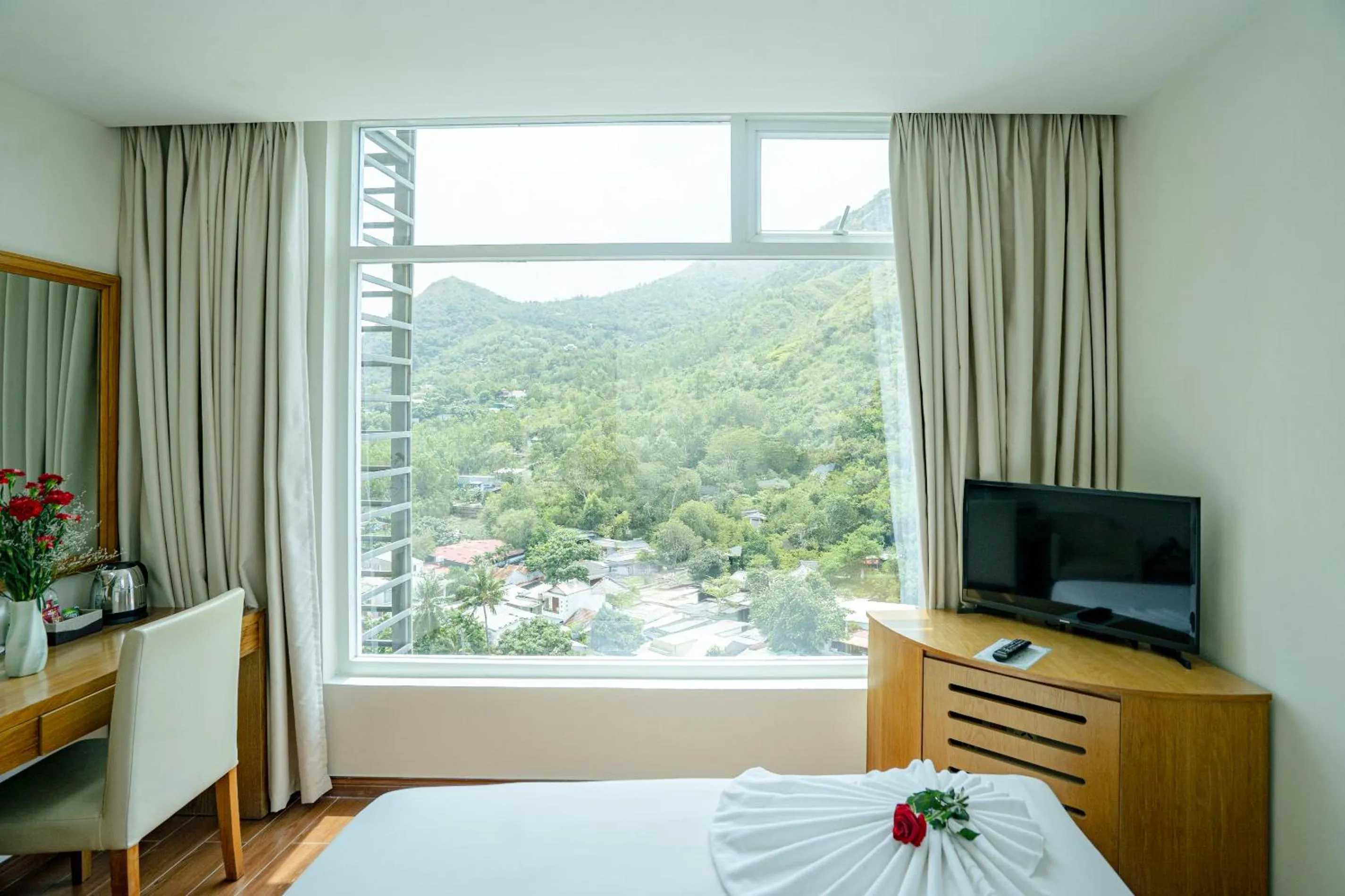 Bed in Glamour Hotel Nha Trang