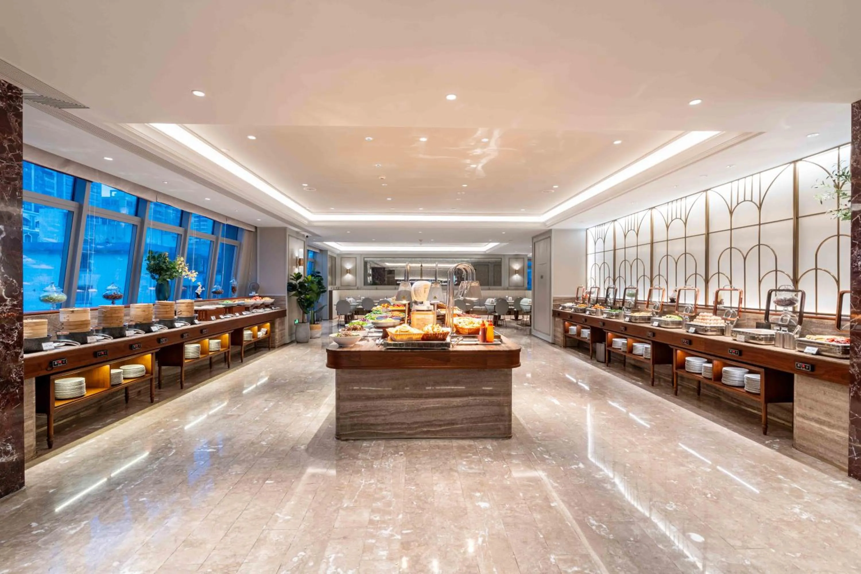 Restaurant/places to eat in Mercure Guangzhou Tianhe Sports Center