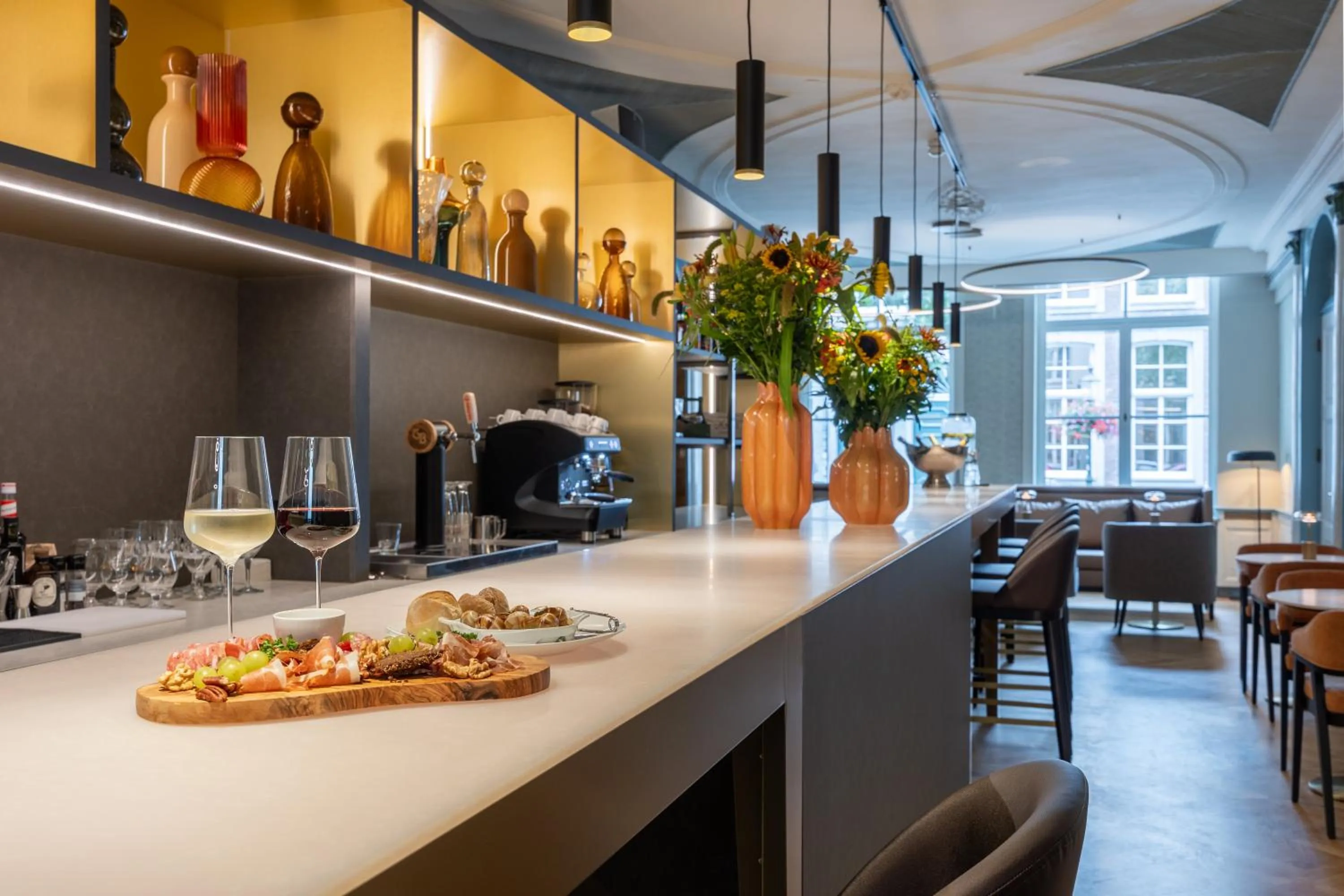 Lounge or bar in Hotel Maison Maastricht Centrum - Handwritten Collection