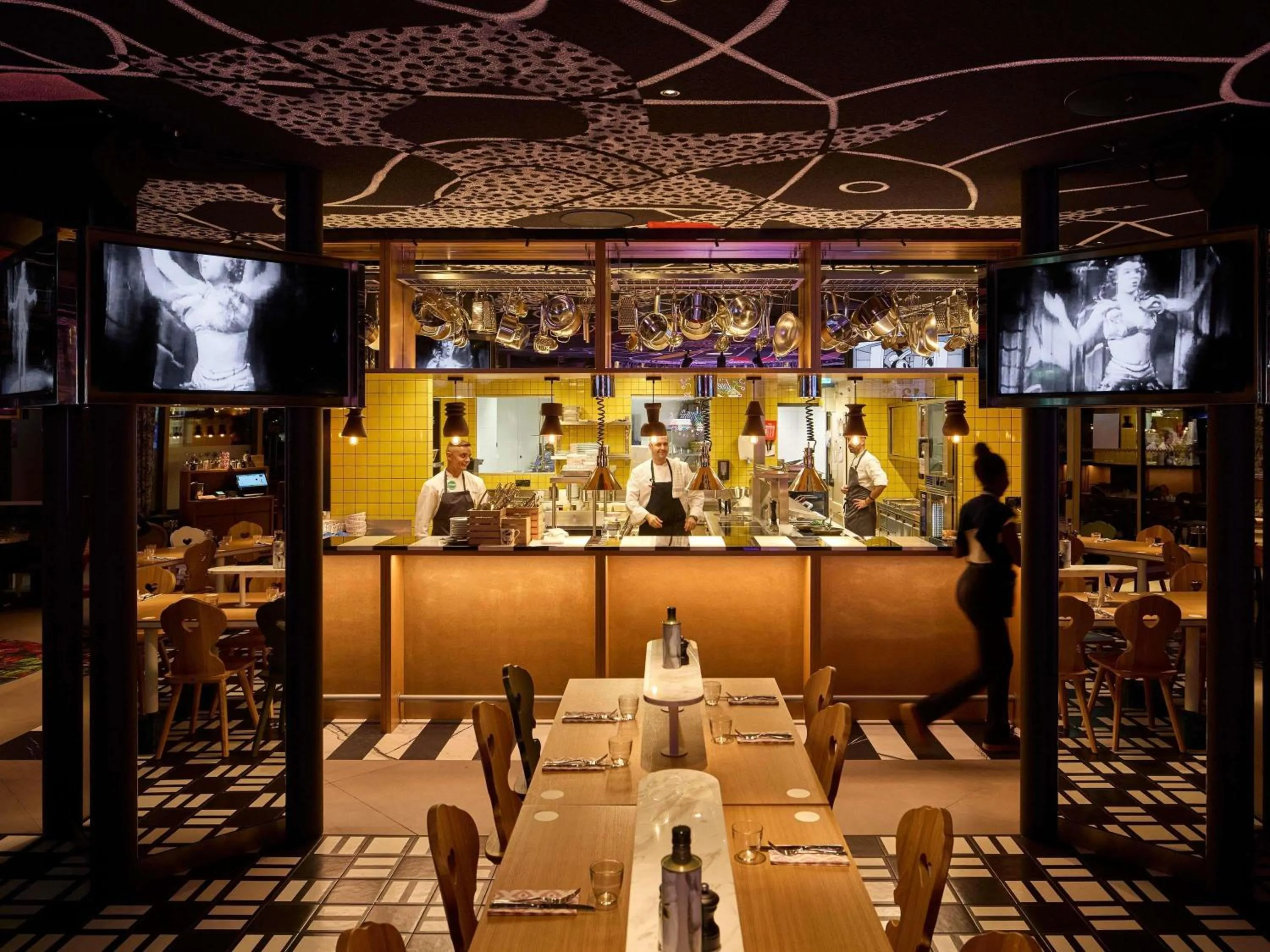 Restaurant/places to eat in Mama Shelter Zurich