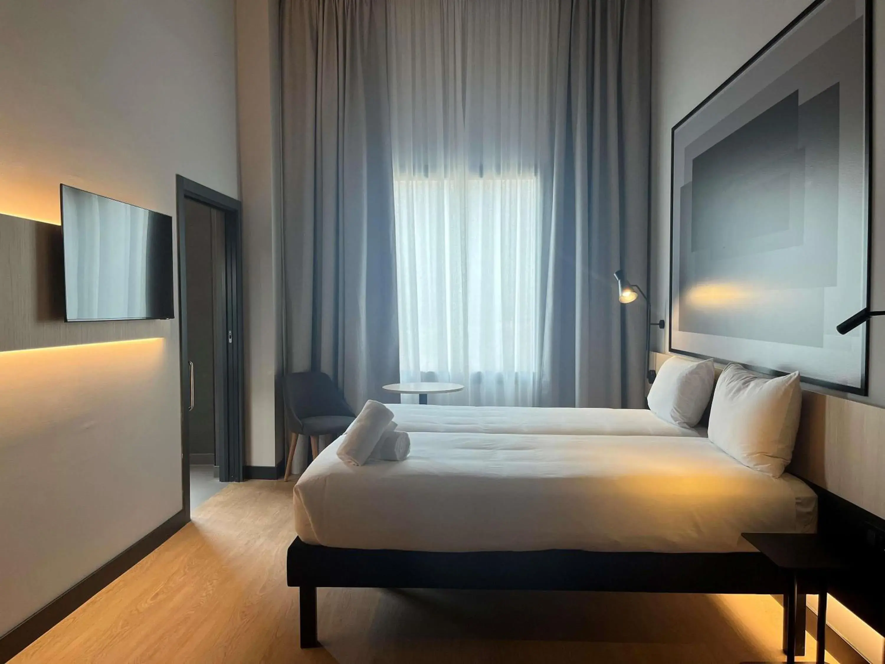 Standard Twin Room - Mobility Accessible in ibis Madrid Norte Las Tablas Standard Twin Room - Mobility Accessible in ibis Madrid Norte Las Tablas