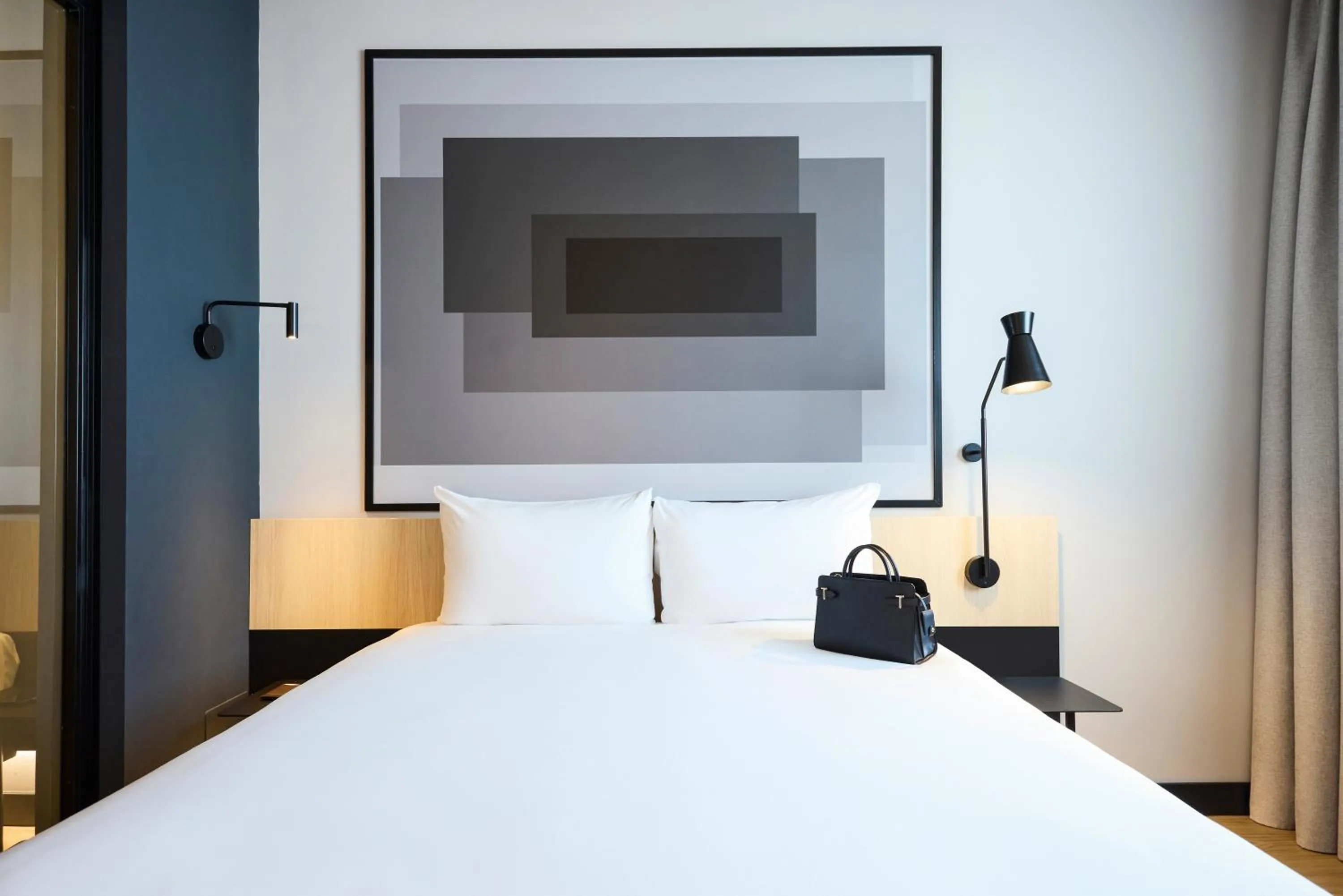 Bed in ibis Madrid Norte Las Tablas