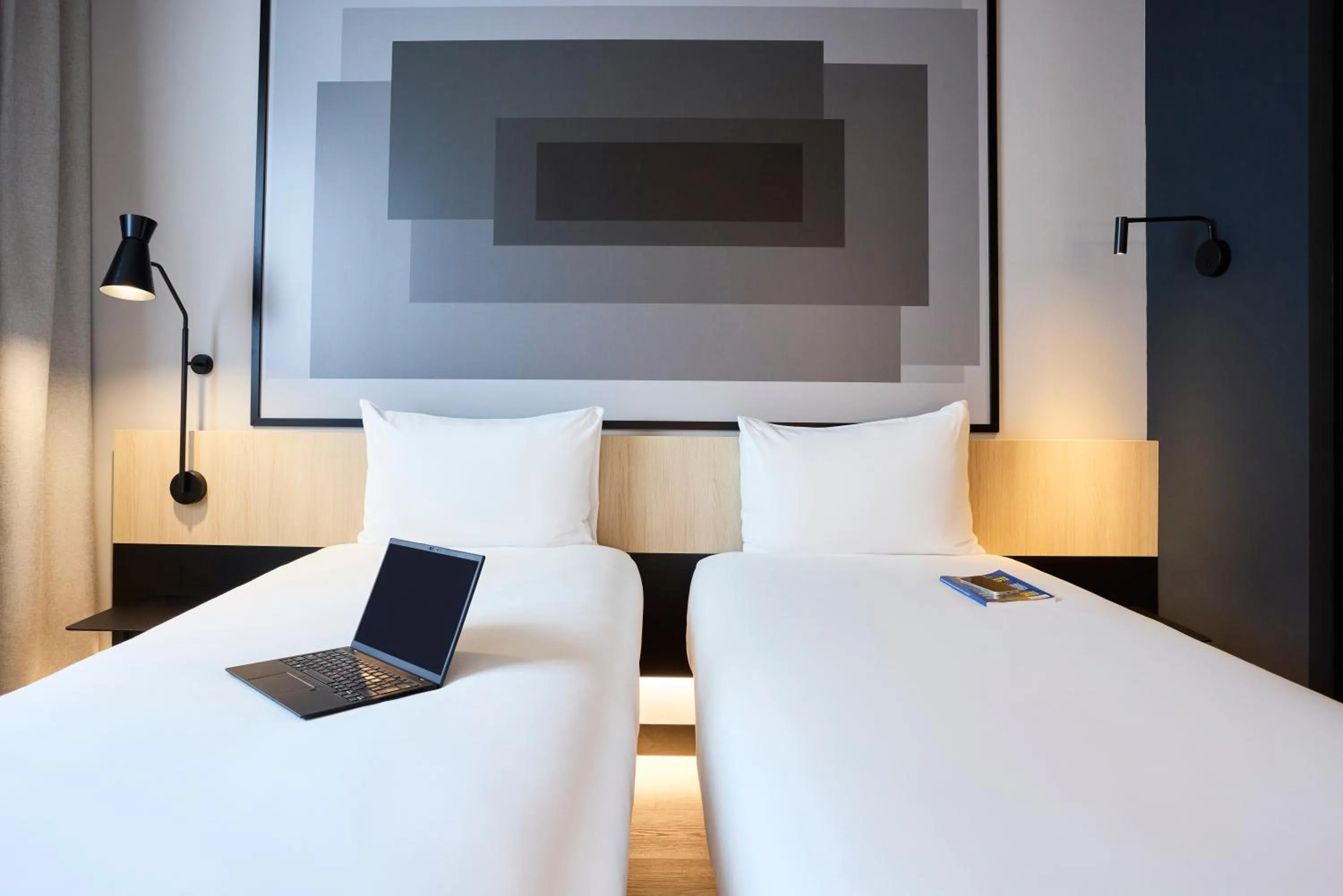 Bed in ibis Madrid Norte Las Tablas