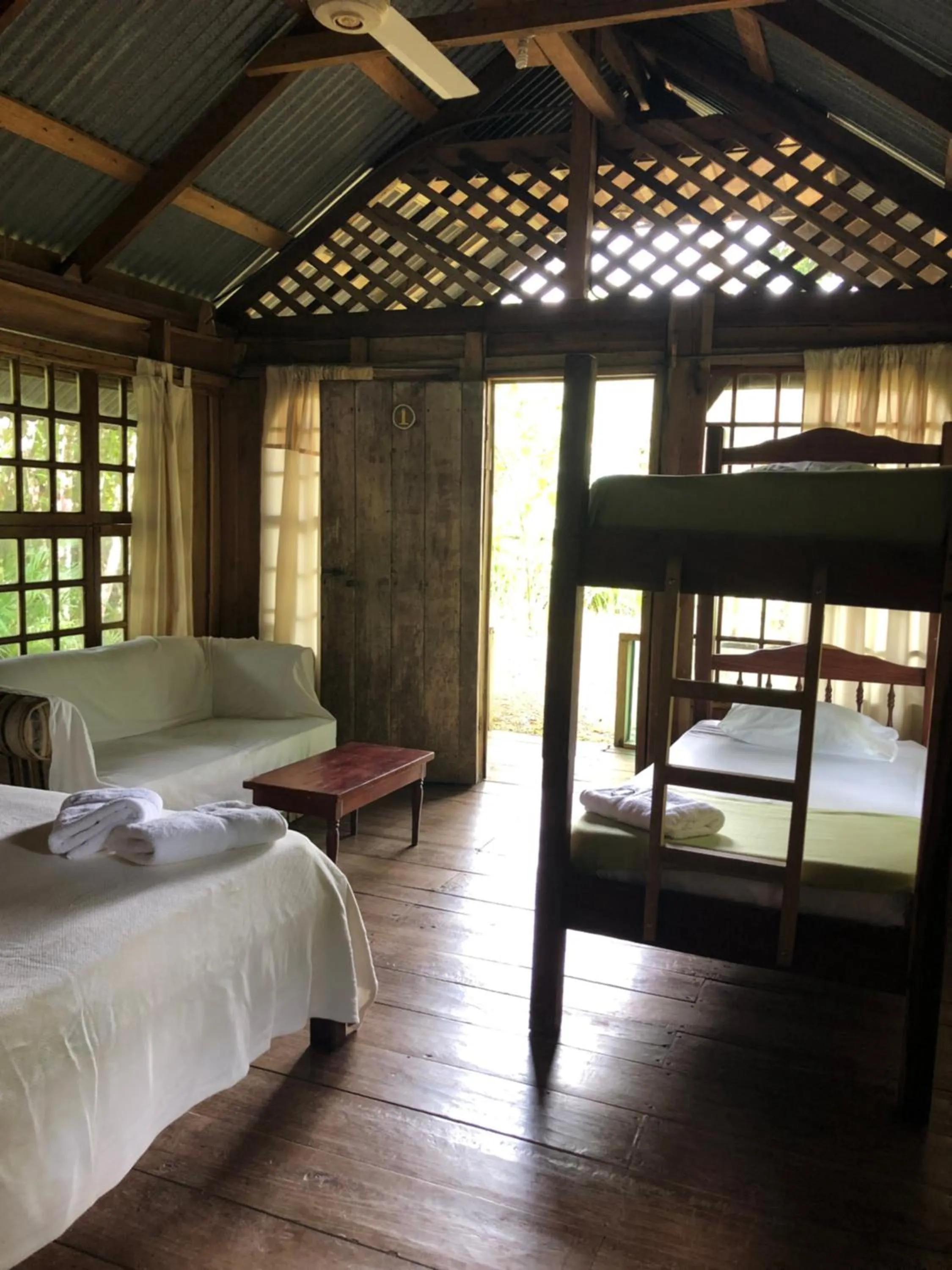 Santa Maria Volcano Lodge Hotel & Restaurante