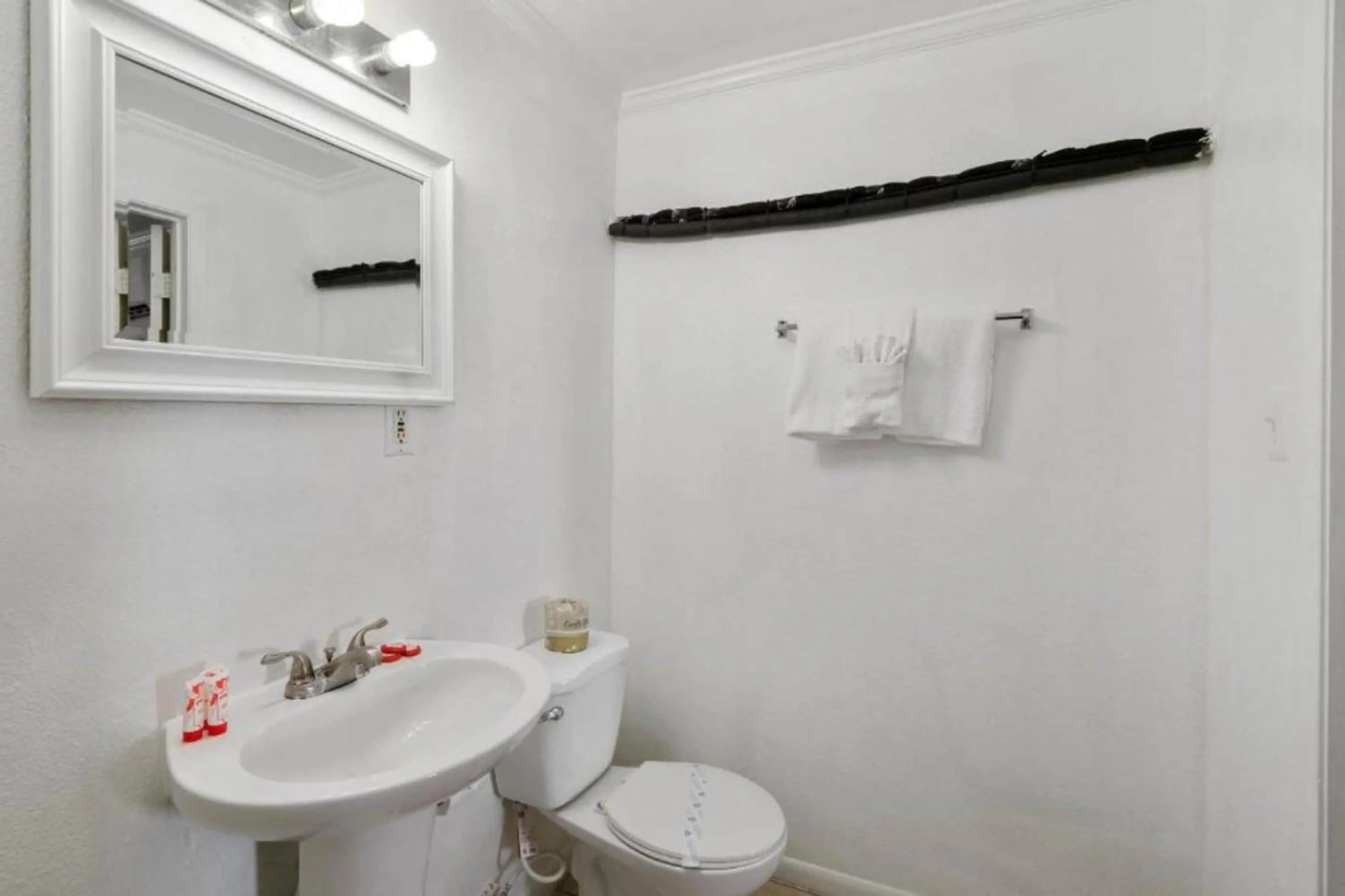 Bathroom in OYO Hotel Rockport- Bay View