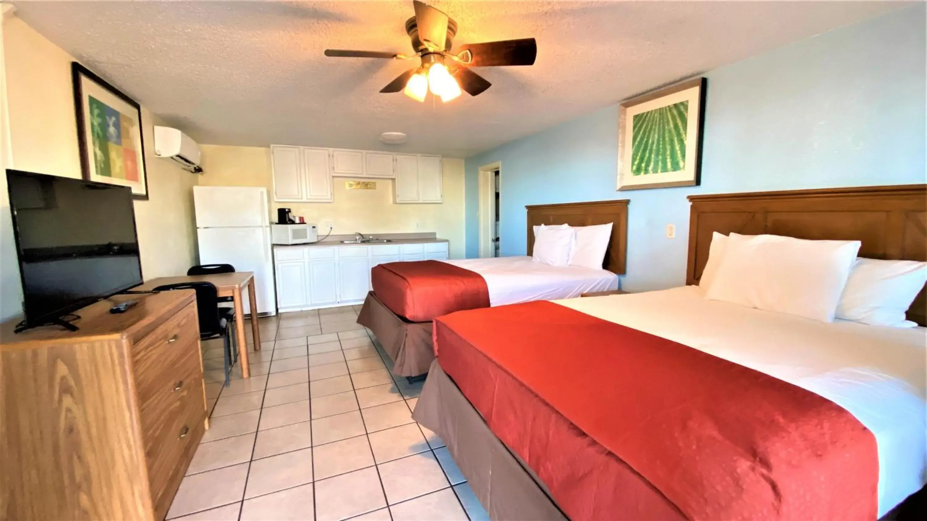 Double Room with Two Double Beds in OYO Hotel Rockport- Bay View Double Room with Two Double Beds in OYO Hotel Rockport- Bay View