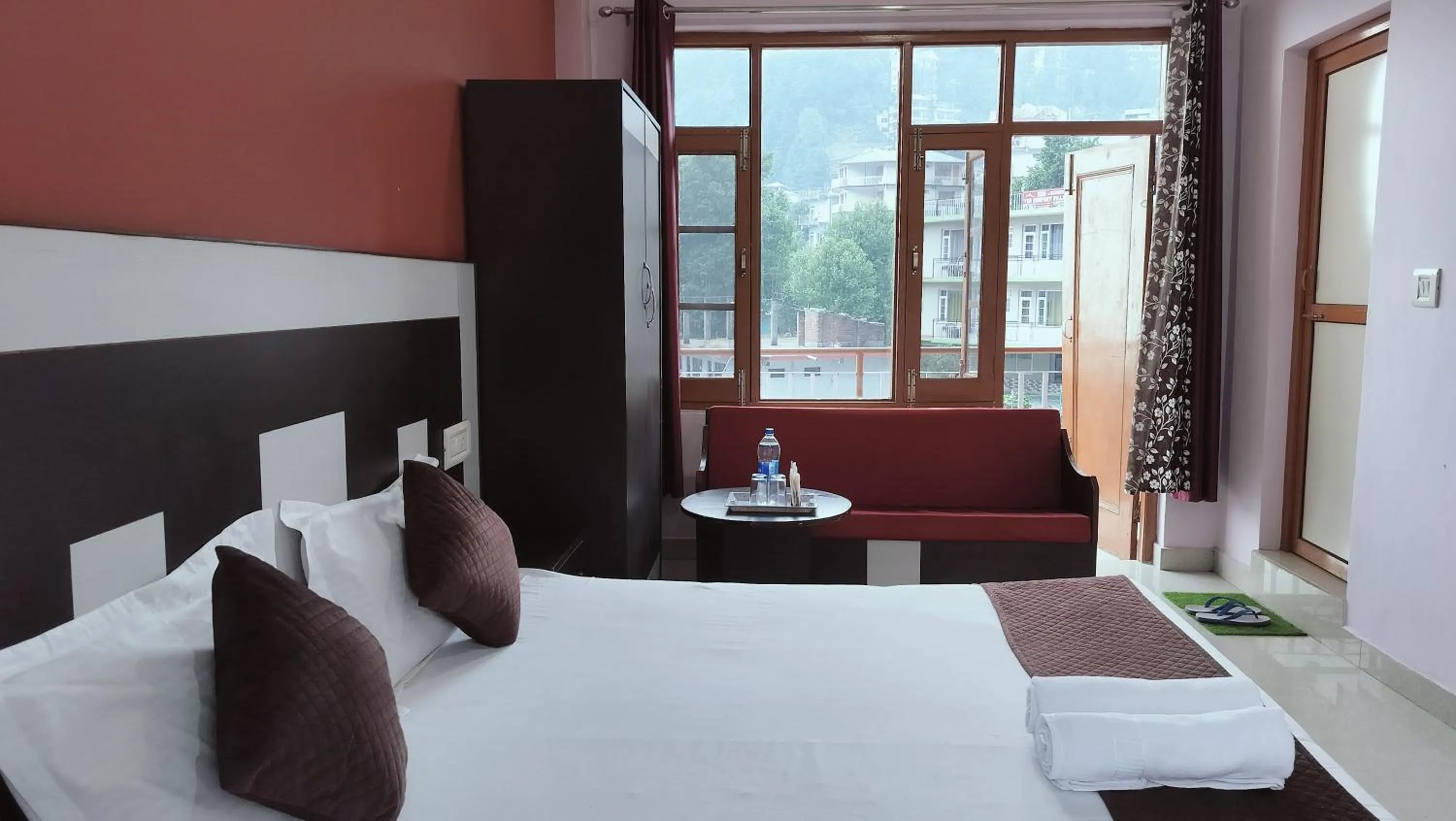 Bed in Adventure Inn 20 Metre from Swimming Pool