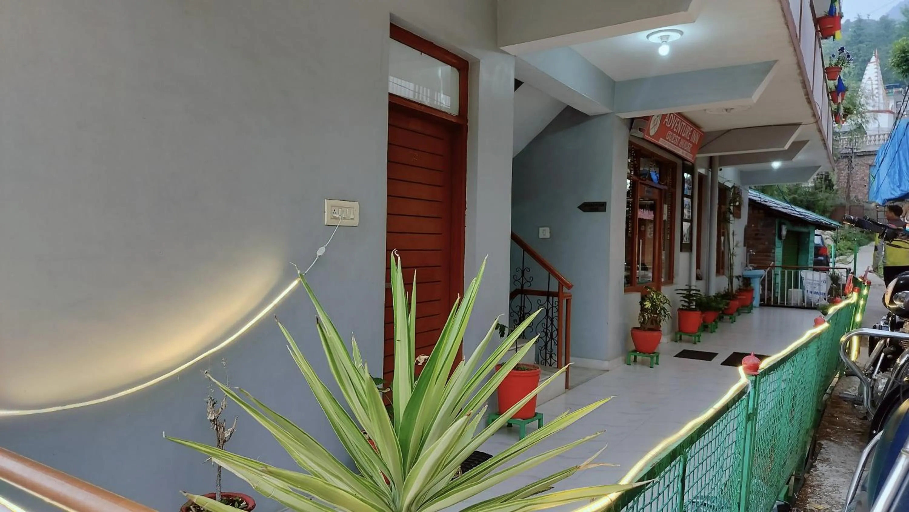 Adventure Inn 20 Metre from Swimming Pool