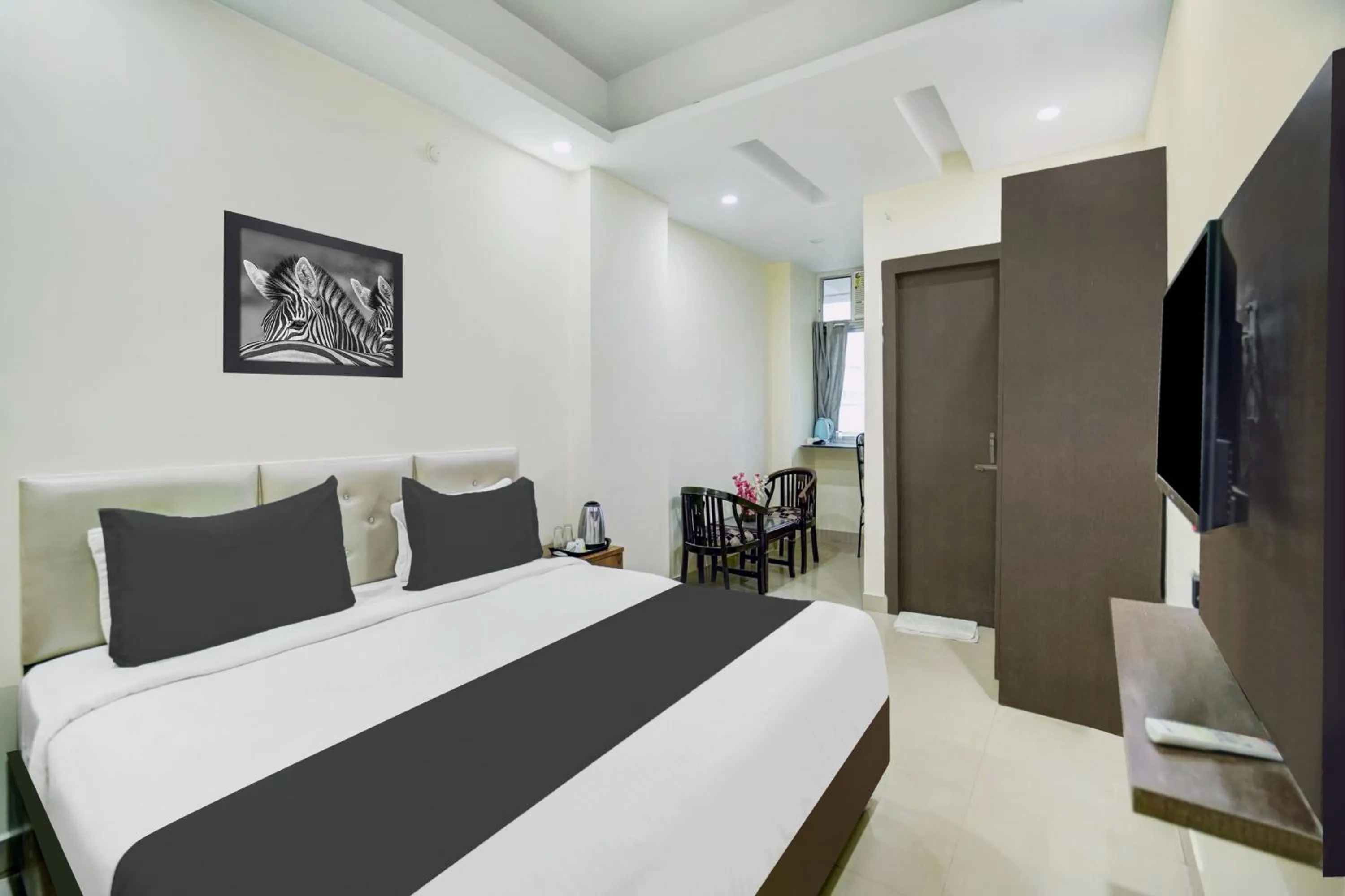 Bedroom, Bed in Super Collection O Rajeev Nagar Near Atal Path Formerly Vinayaka