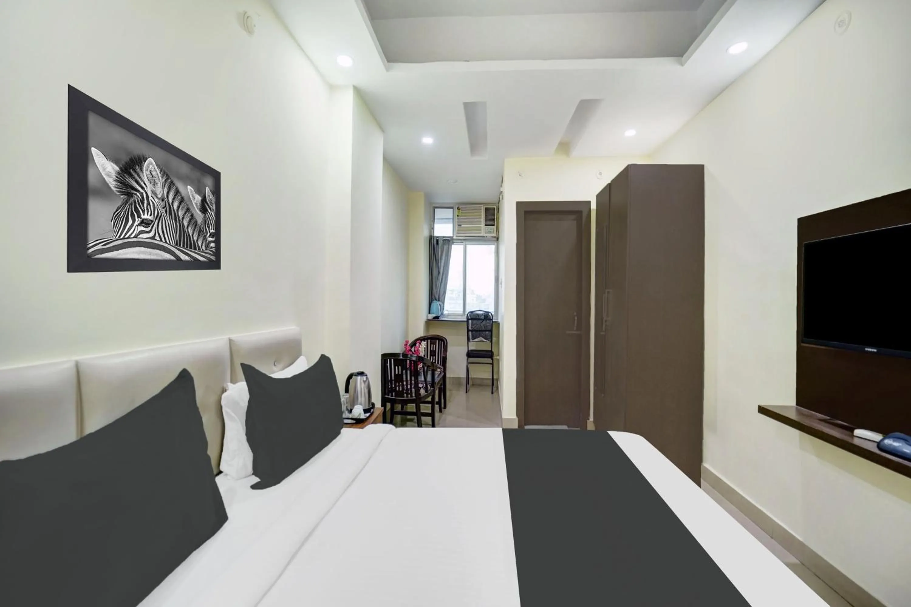 Bedroom, Bed in Super Collection O Rajeev Nagar Near Atal Path Formerly Vinayaka