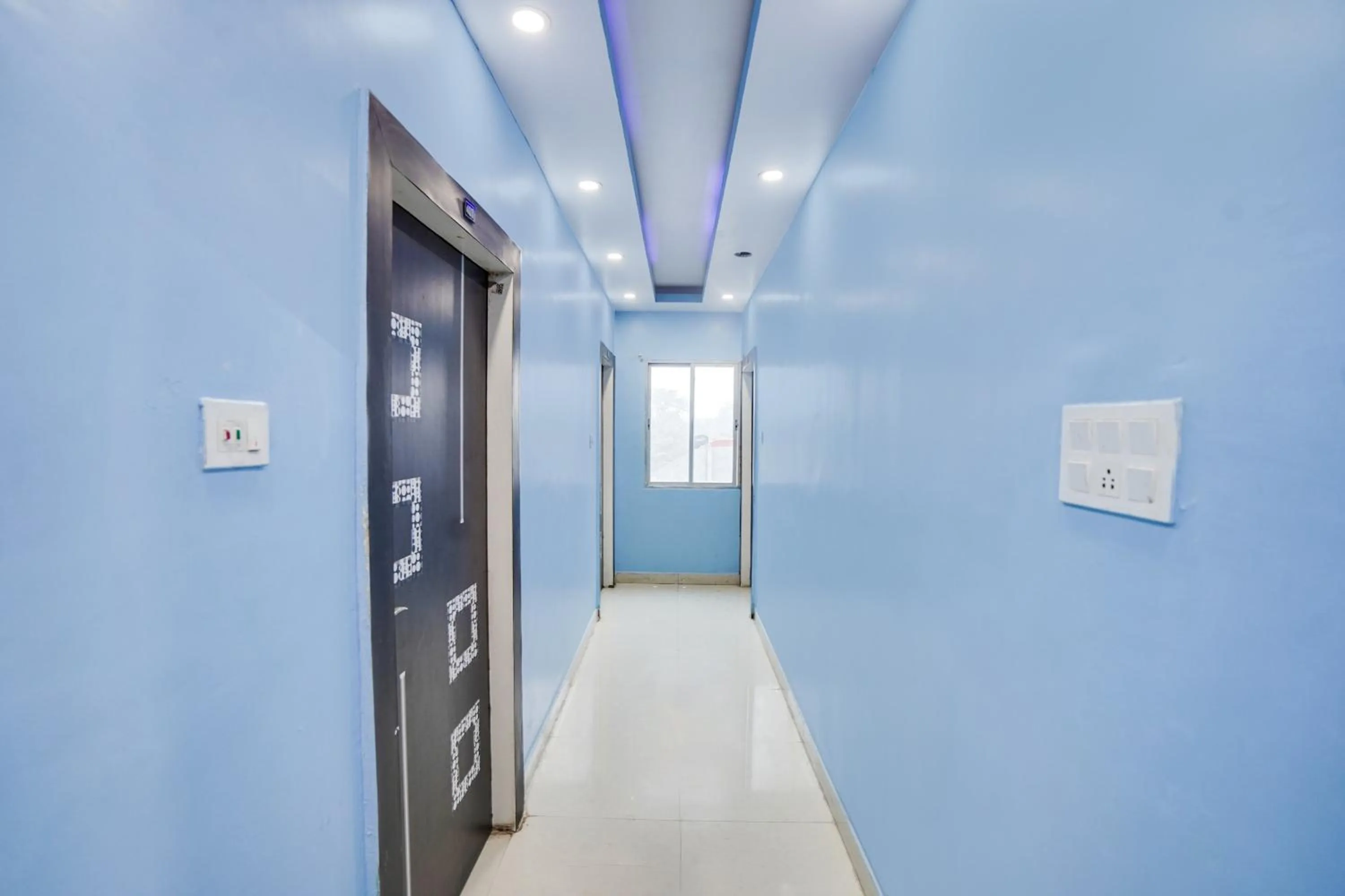 Lobby or reception in Super Townhouse Butler Road Near Maripur Chowk