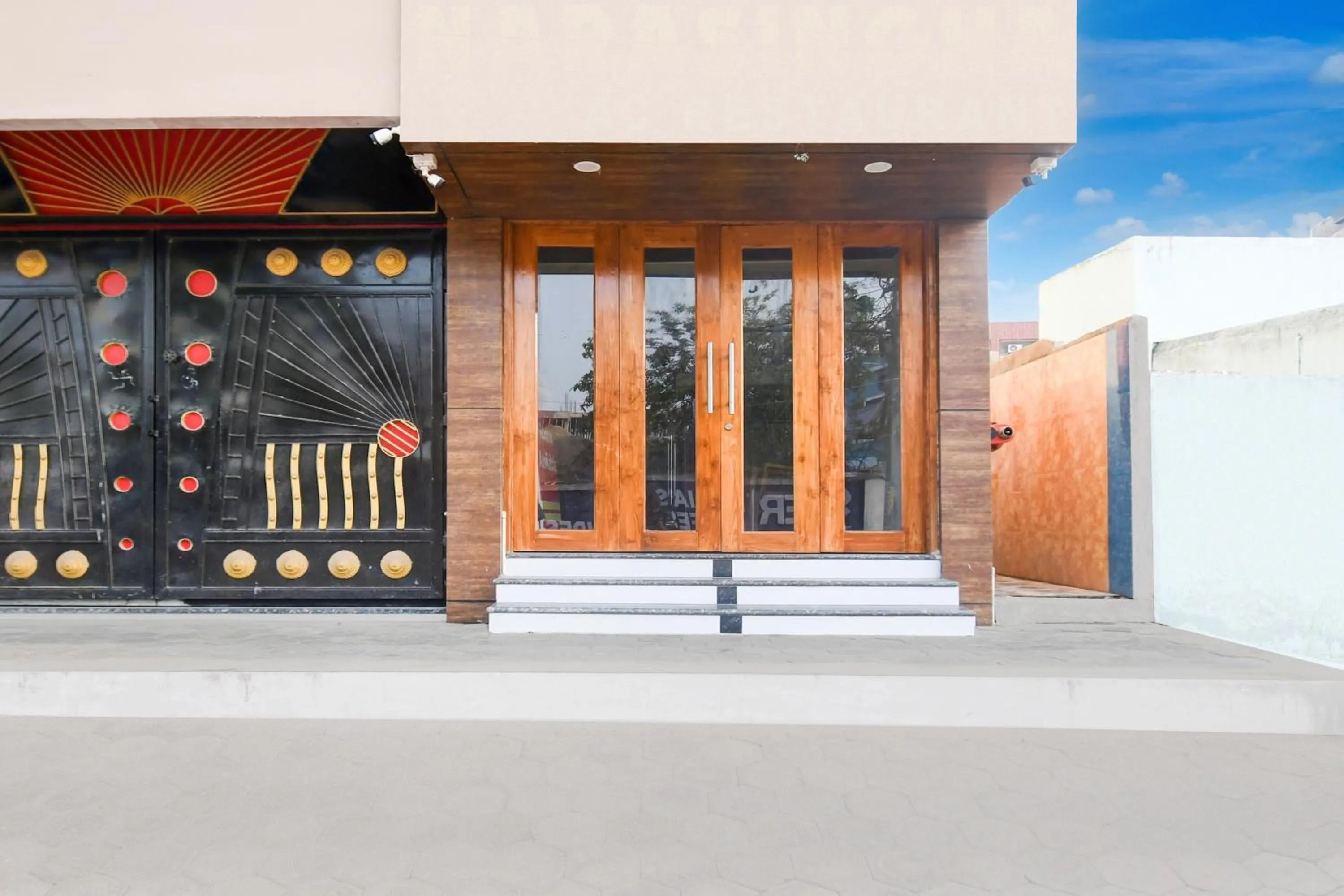 Facade/entrance in Super Townhouse Puri Formerly Hotel Narashingha