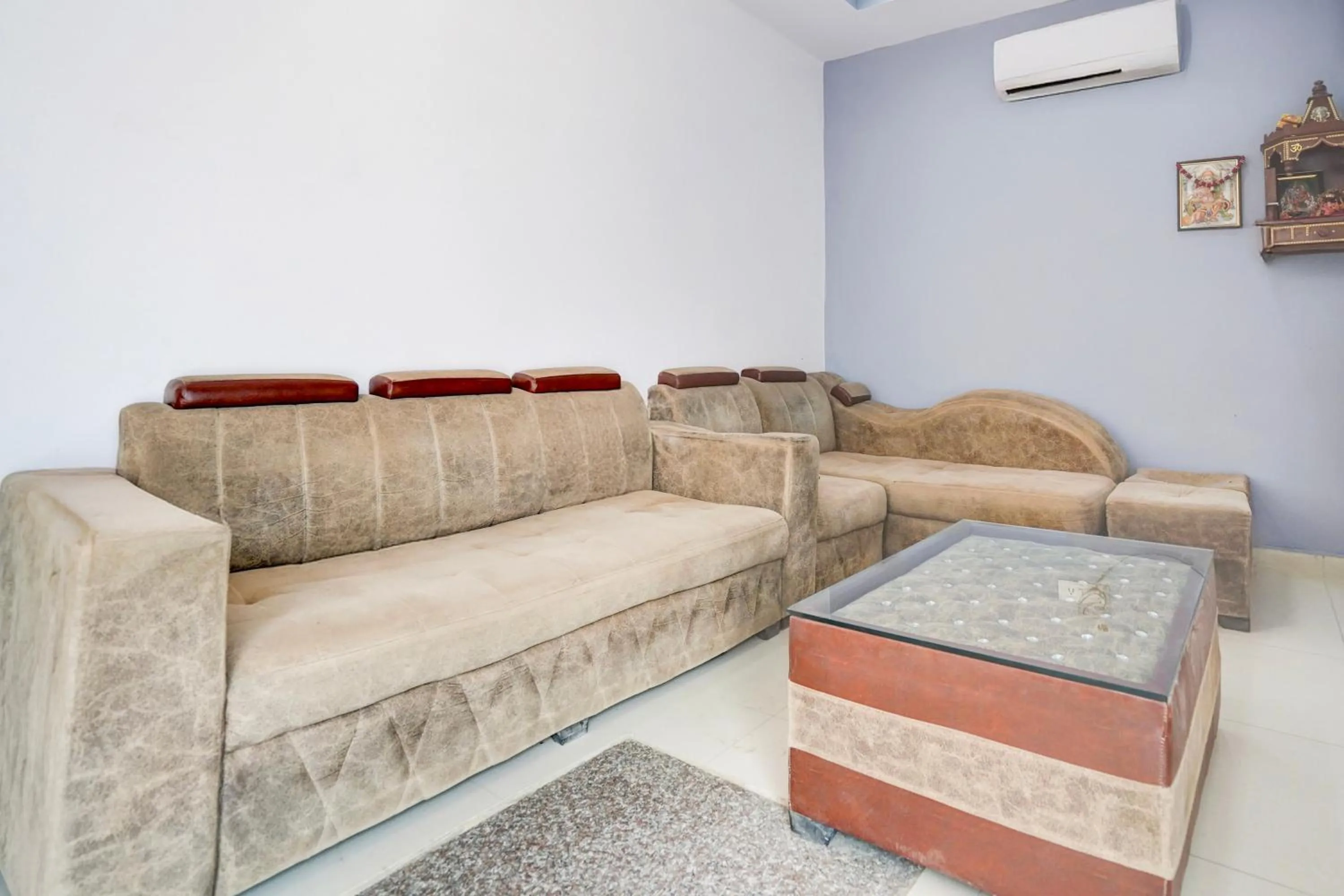 Lobby or reception in Super Hotel O Gomti Nagar Near Amity Formerly Hotel Green Apple