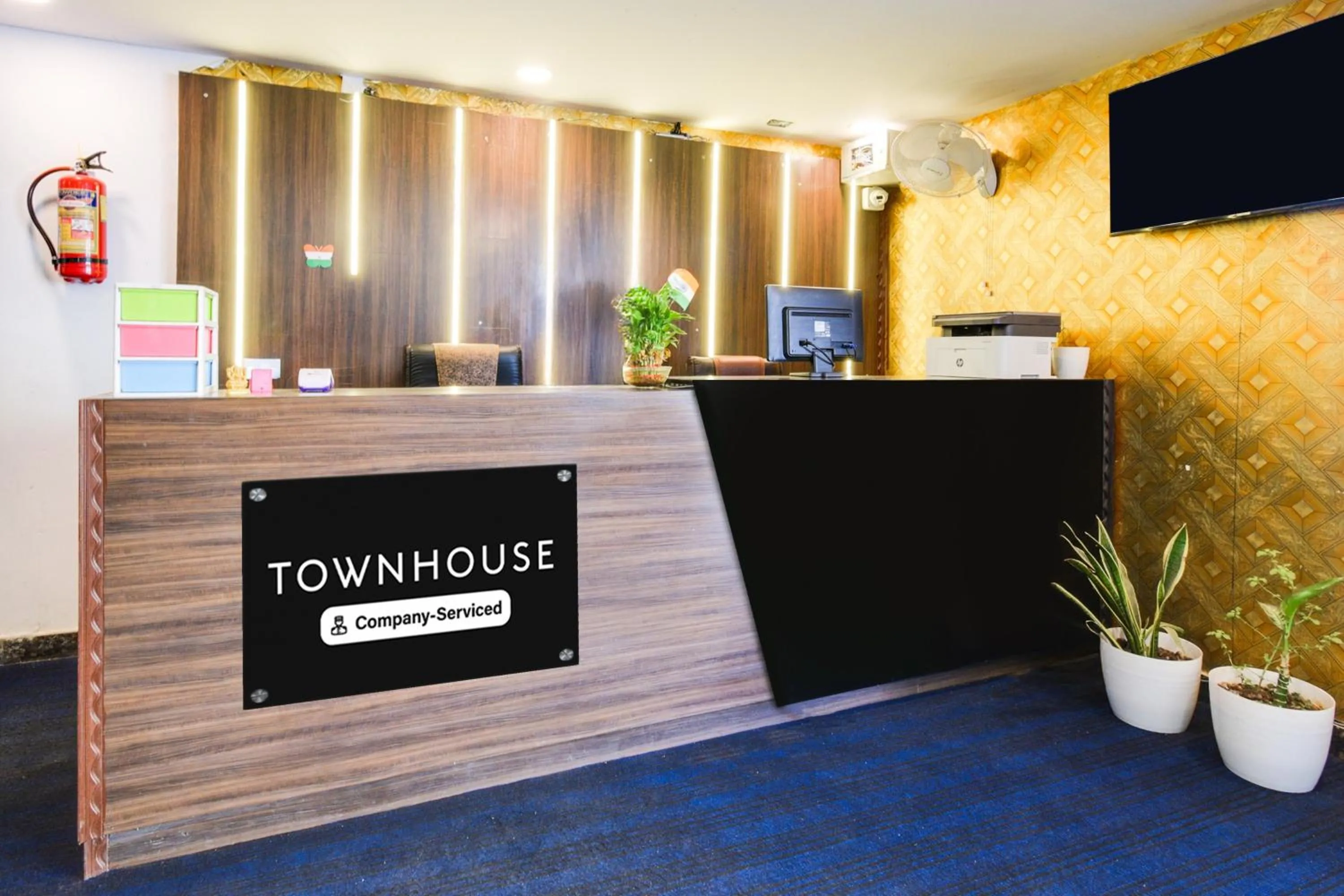 Lobby or reception in Townhouse Shamshabad Paradise Formerly Blue Petals Hotel