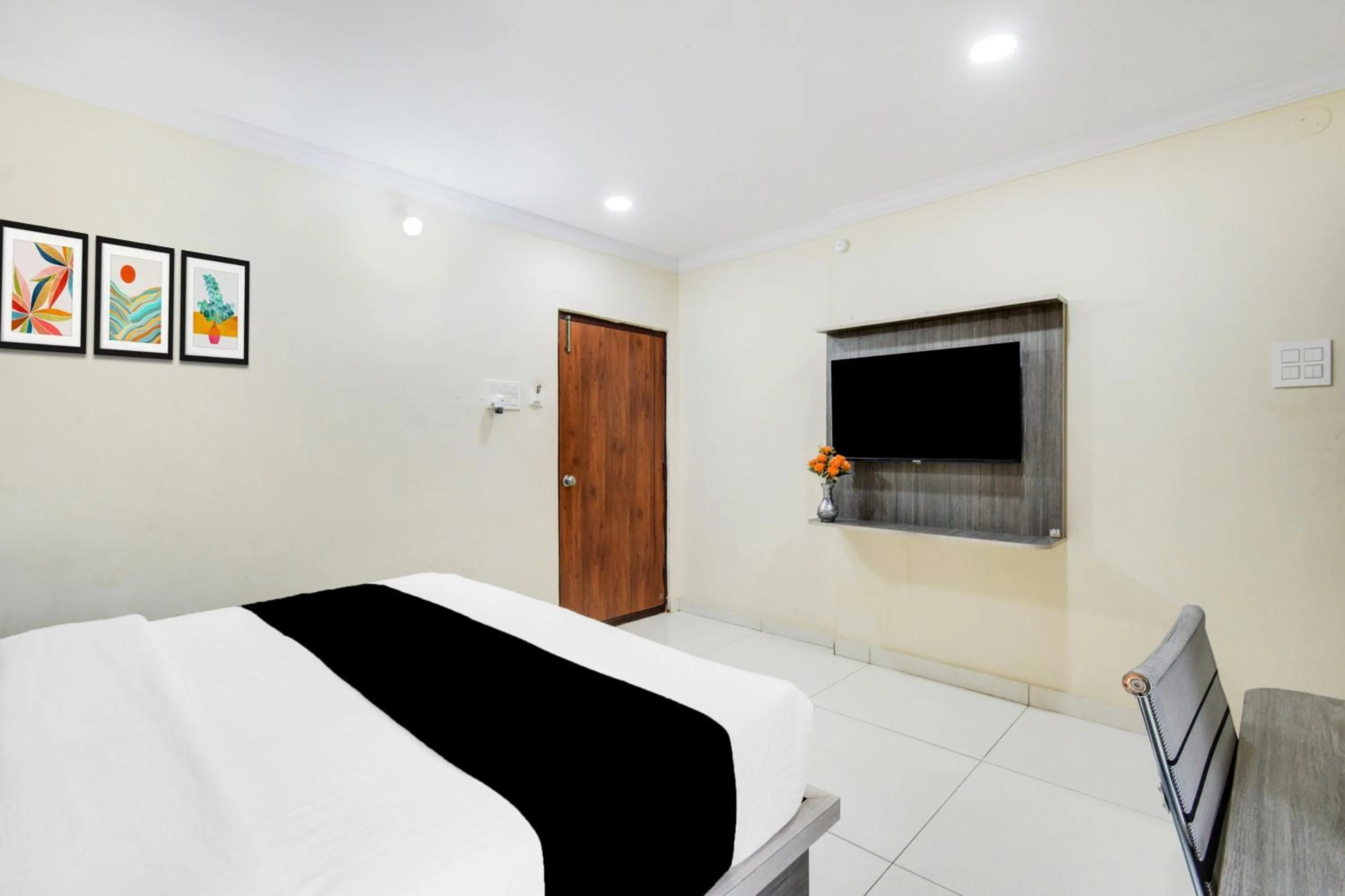 Bedroom, Bed in Townhouse Shamshabad Paradise Formerly Blue Petals Hotel