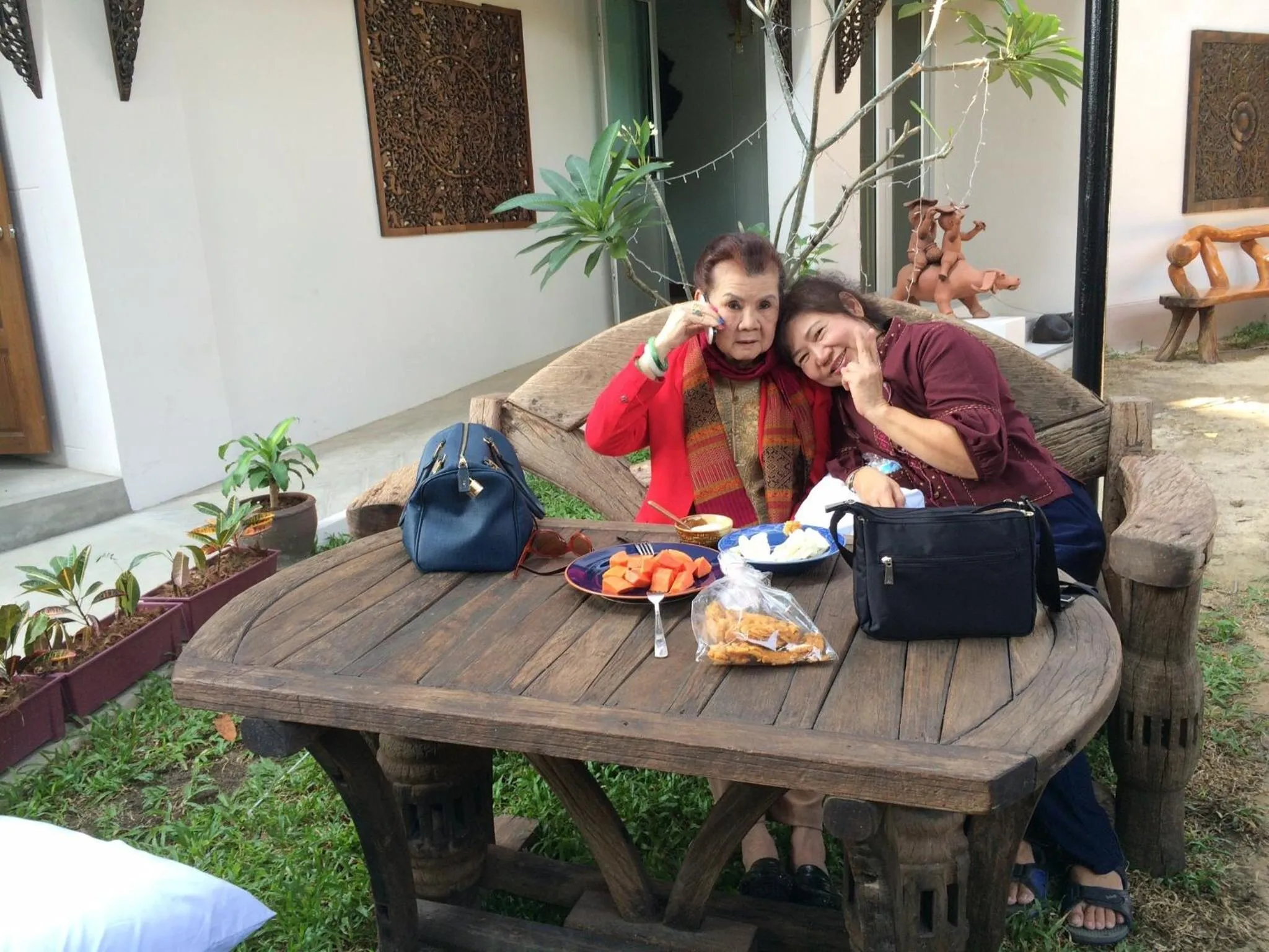 Guests in Kim Hotel At Morleng