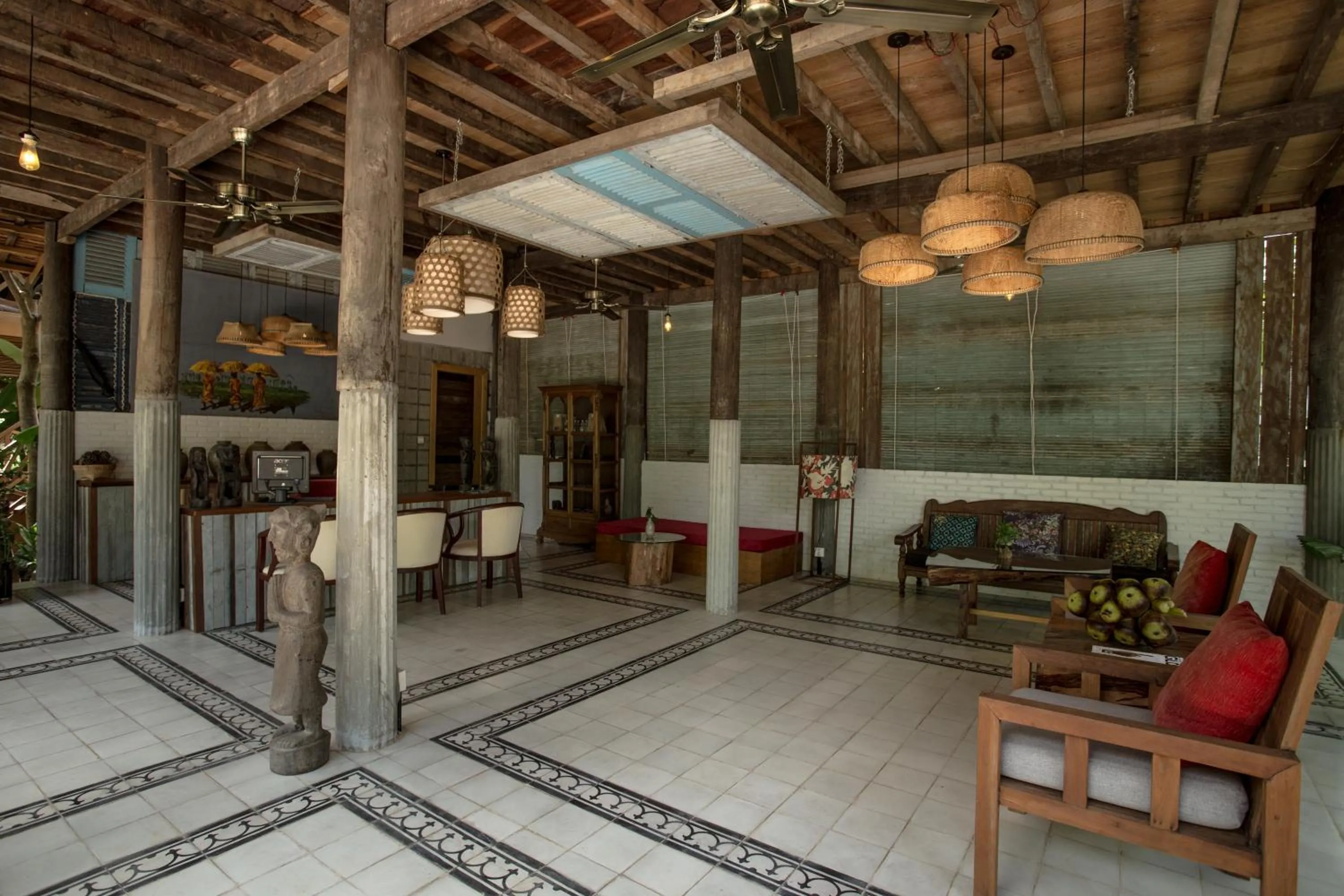 Lobby or reception in Isann Lodge