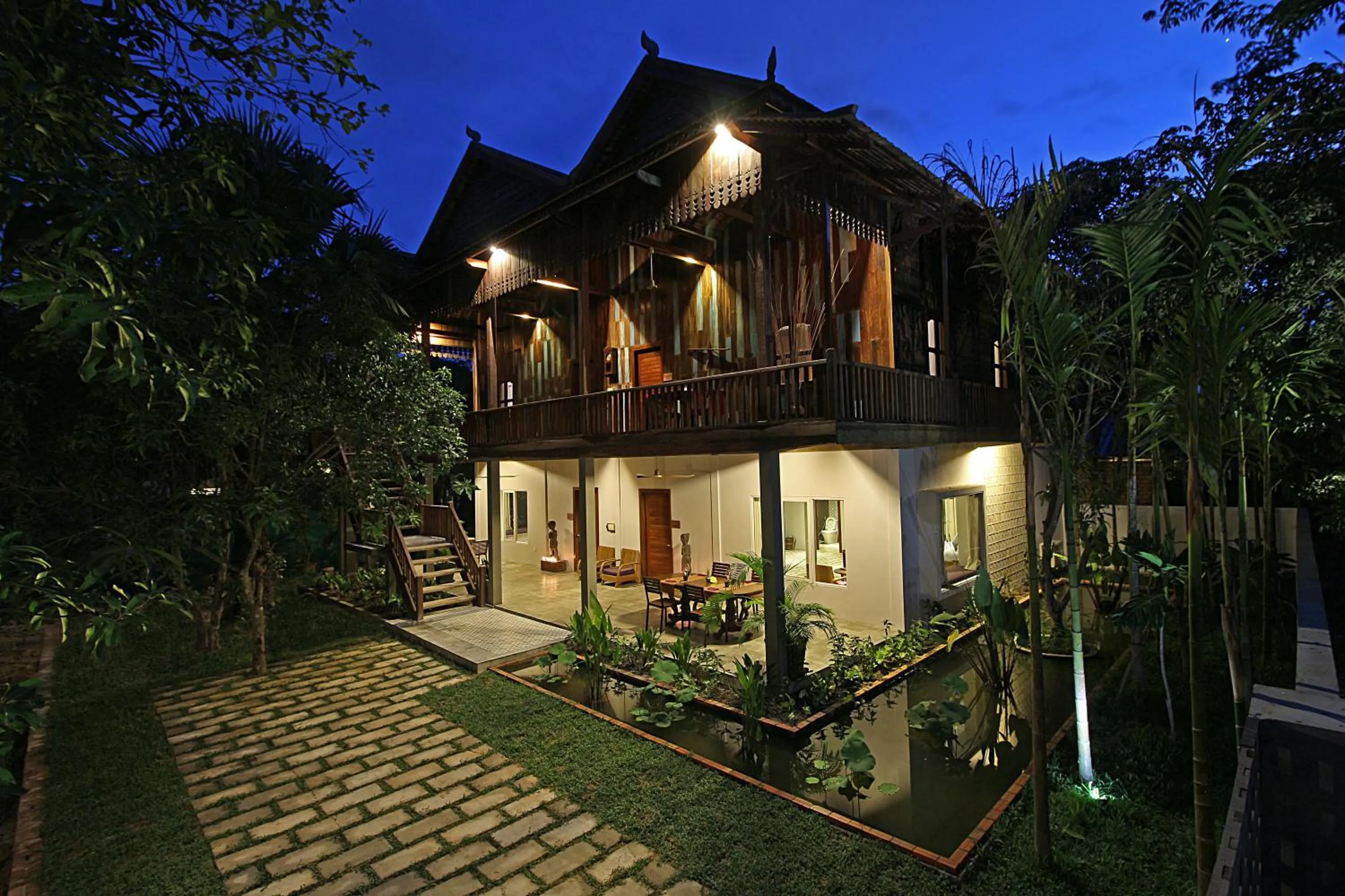 Property building in Isann Lodge