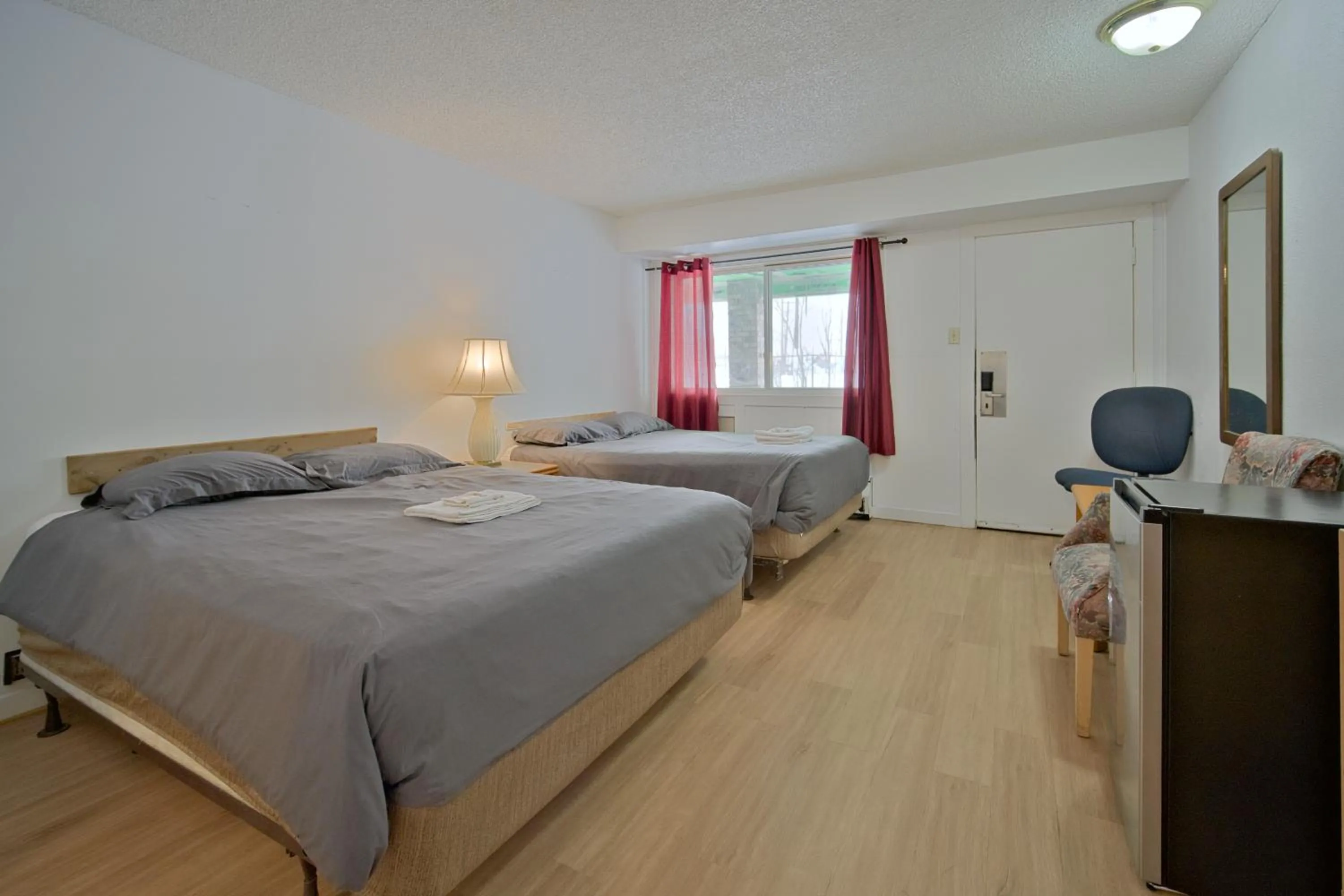 Bed in Midtown Premium