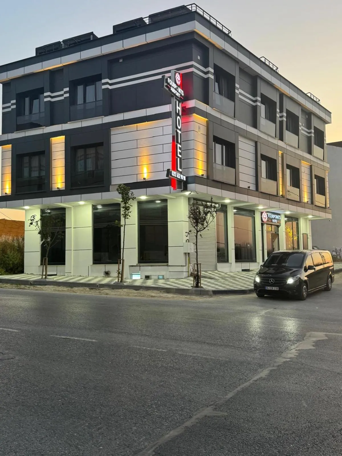 Property building in Fourpoints Airport Hotel