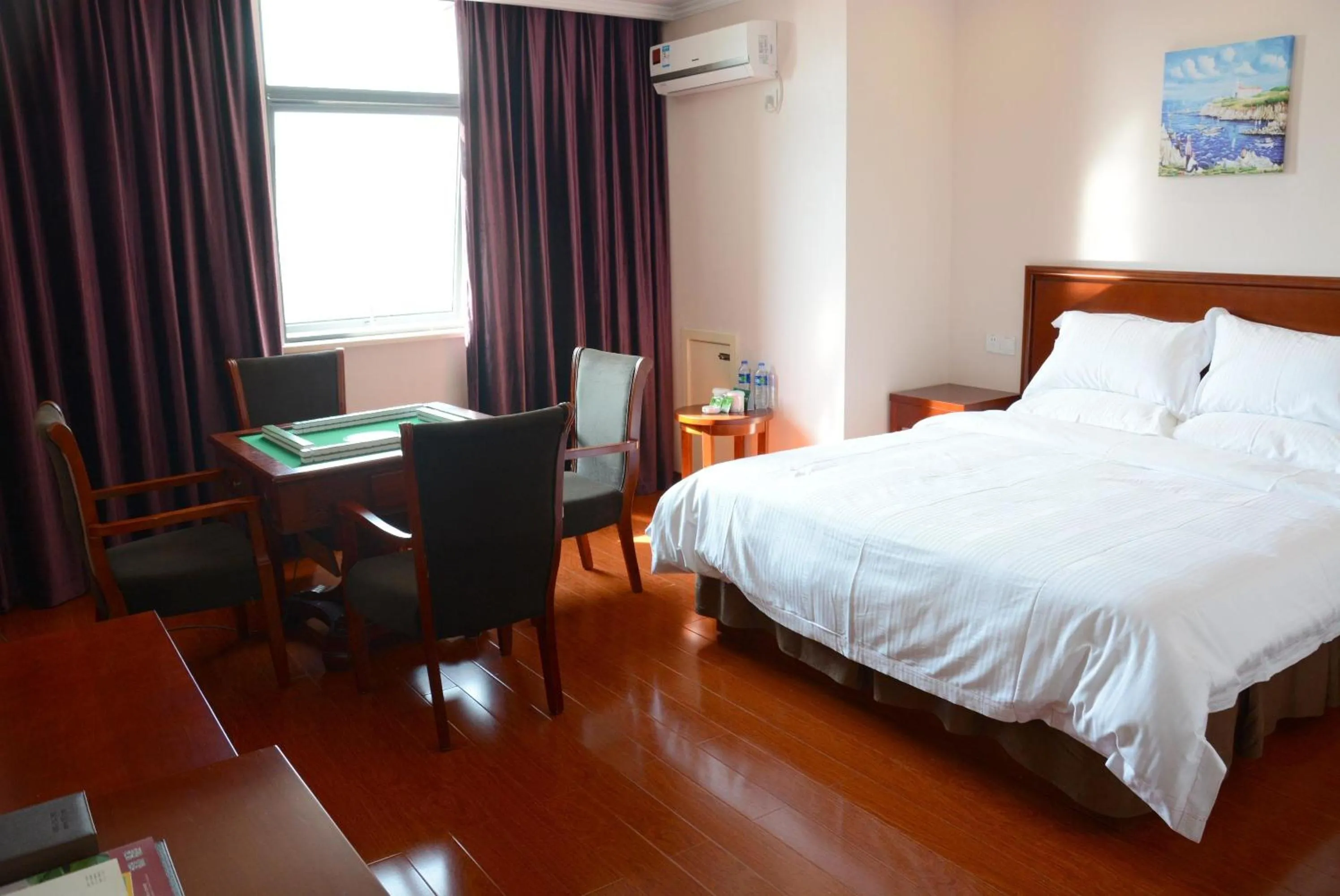 Day in GreenTree Inn JiangSu WuXi YiXing East LongTan Road DongJiu Business Hotel