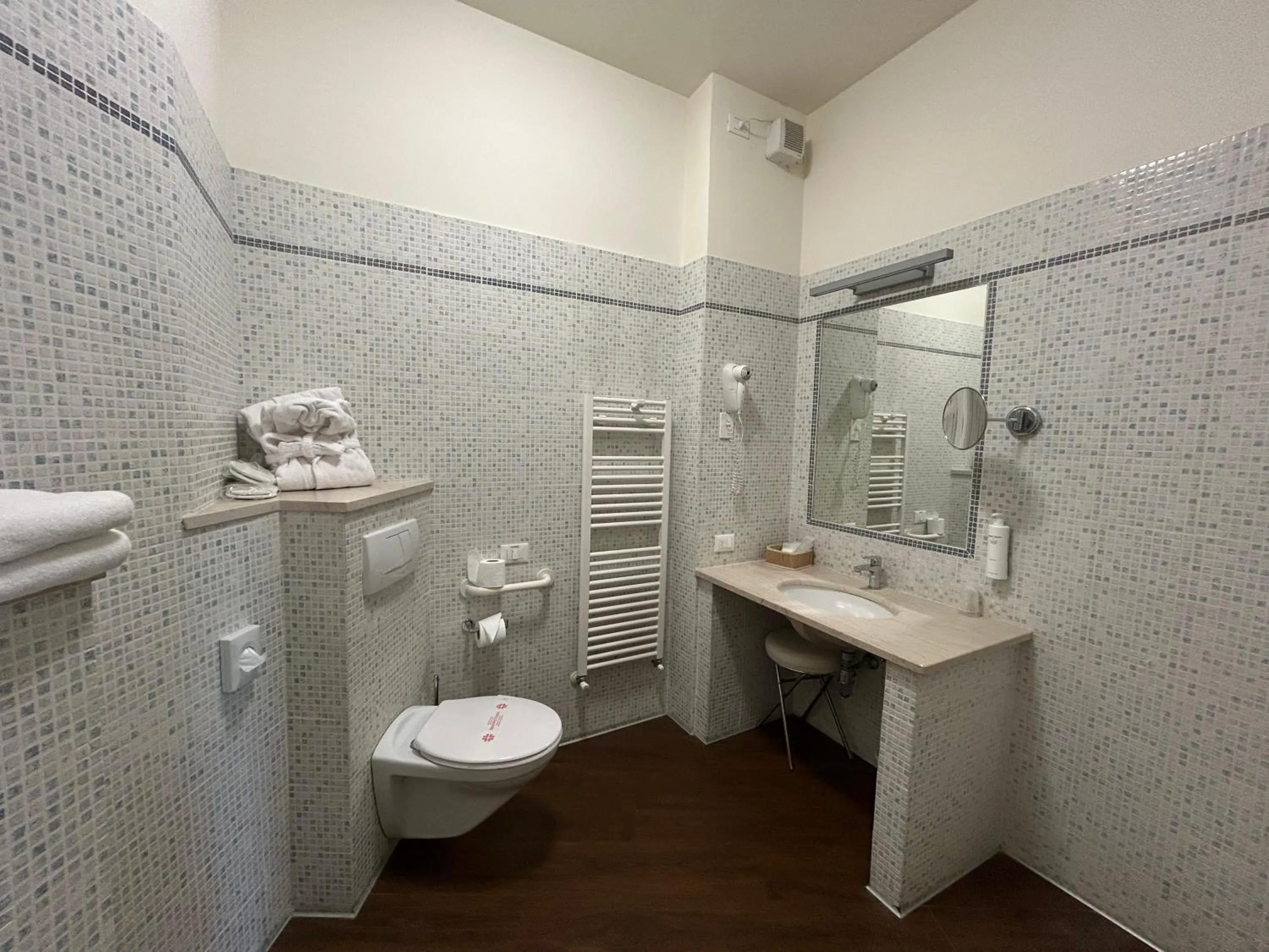 Bathroom in Best Western Cesena Hotel